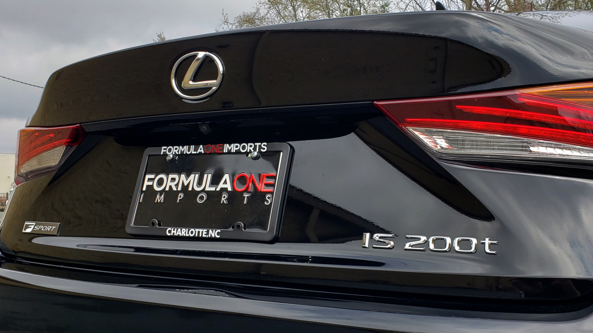 Used 2017 Lexus IS 200T F-SPORT / SUNROOF / REARVIEW / VENT SEATS for sale Sold at Formula Imports in Charlotte NC 28227 31