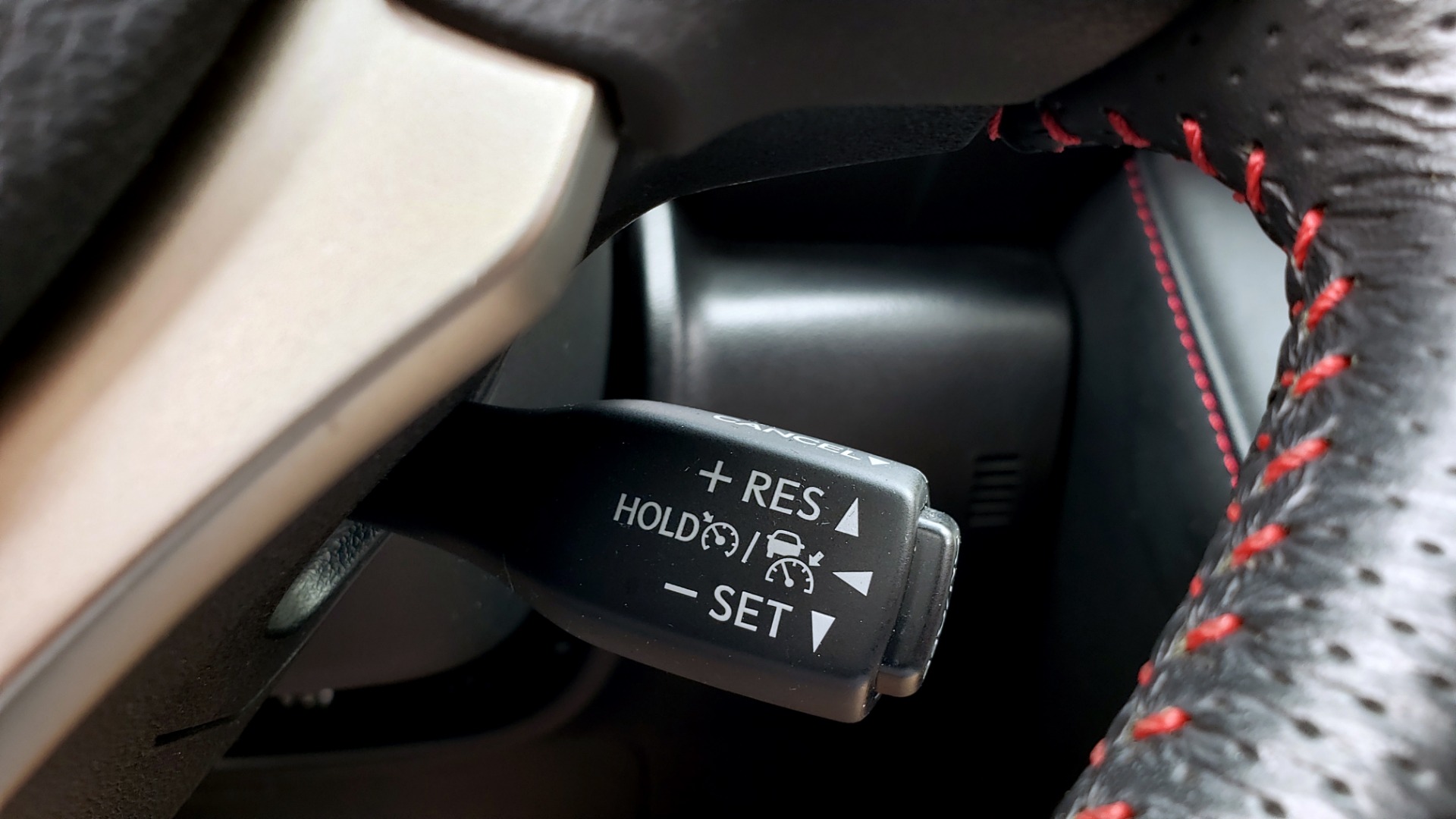 Used 2017 Lexus IS 200T F-SPORT / SUNROOF / REARVIEW / VENT SEATS for sale Sold at Formula Imports in Charlotte NC 28227 40