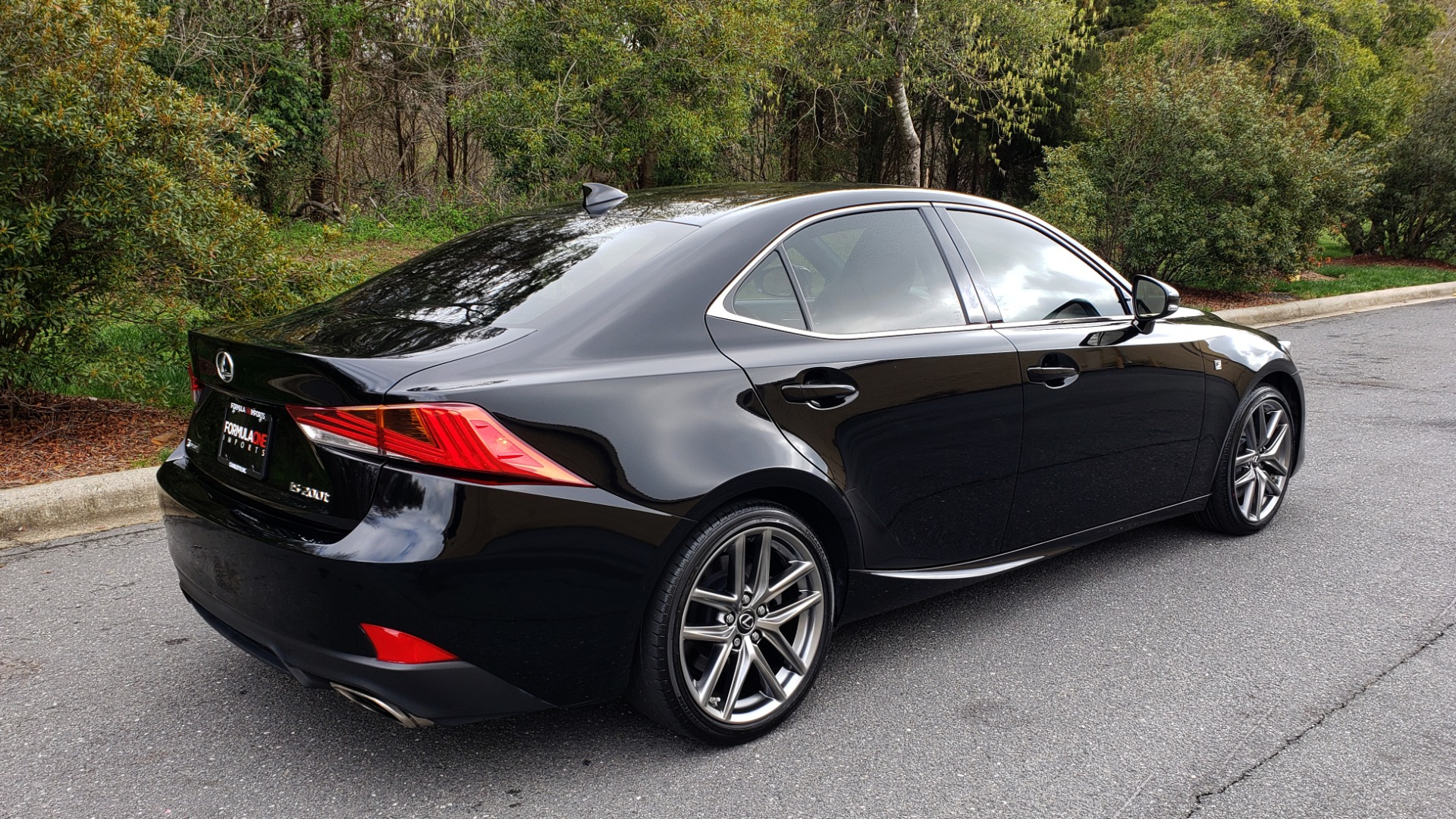 Used 2017 Lexus IS 200T F-SPORT / SUNROOF / REARVIEW / VENT SEATS for sale Sold at Formula Imports in Charlotte NC 28227 6