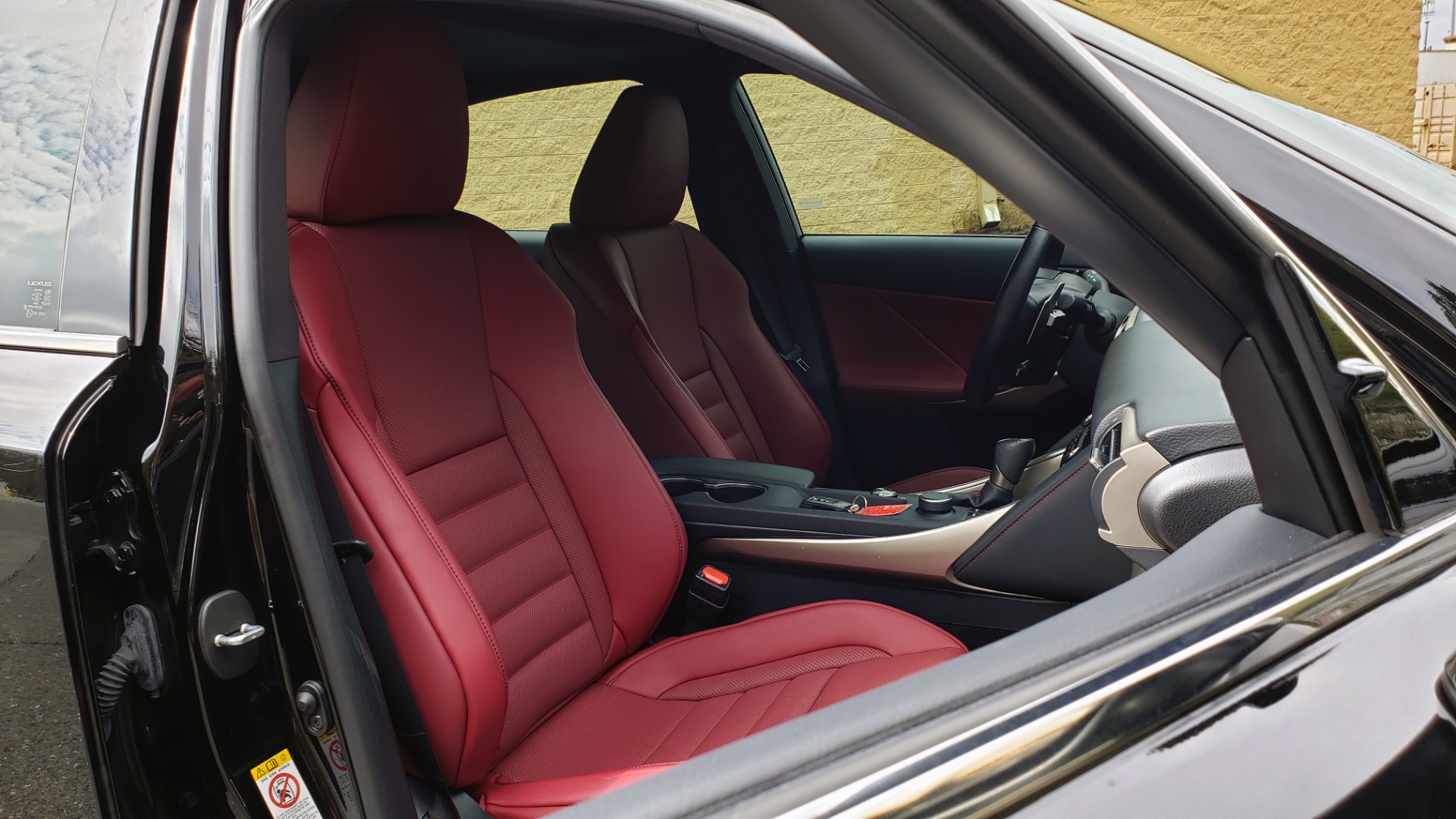 Used 2017 Lexus IS 200T F-SPORT / SUNROOF / REARVIEW / VENT SEATS for sale Sold at Formula Imports in Charlotte NC 28227 62