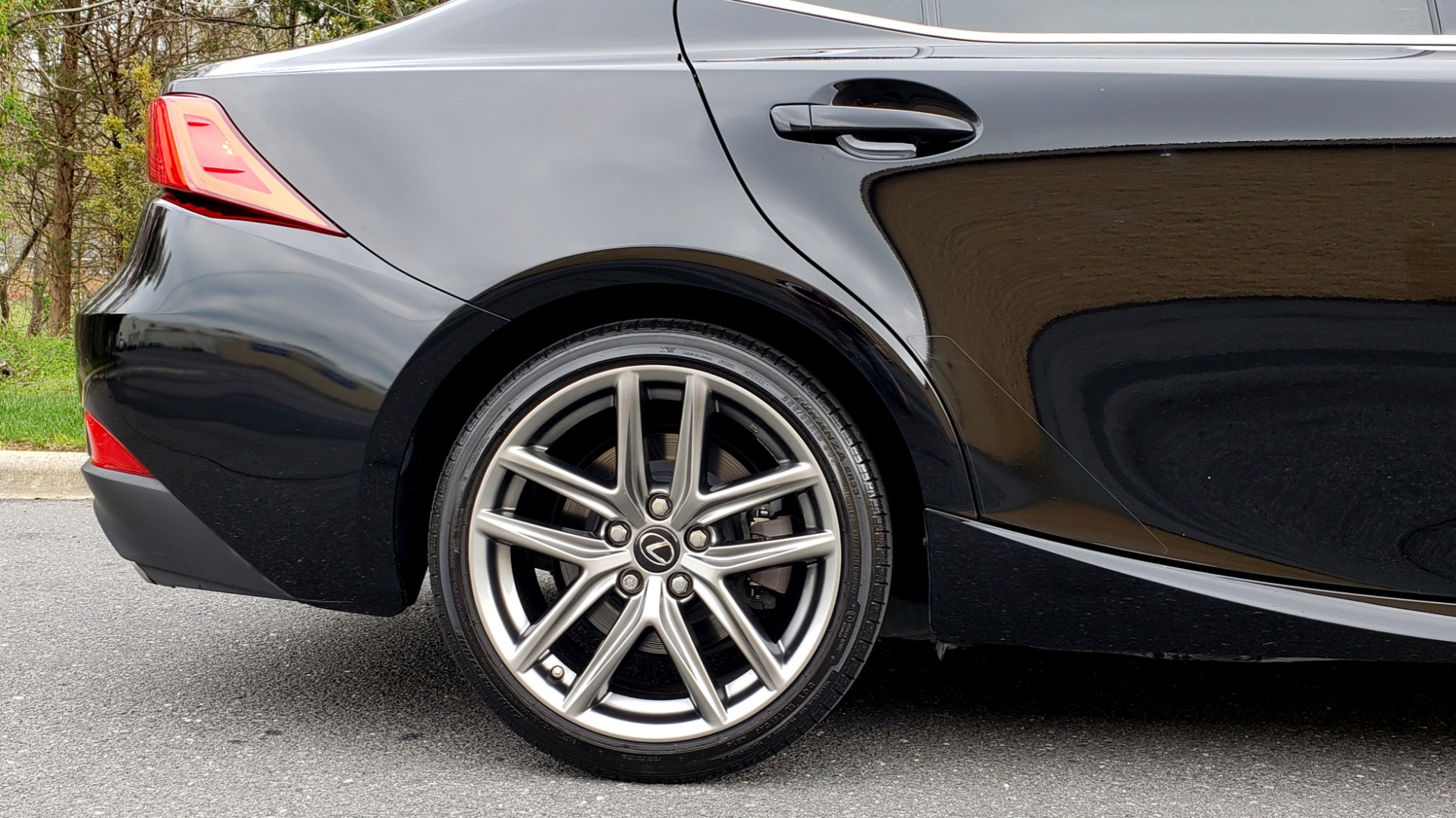 Used 2017 Lexus IS 200T F-SPORT / SUNROOF / REARVIEW / VENT SEATS for sale Sold at Formula Imports in Charlotte NC 28227 77