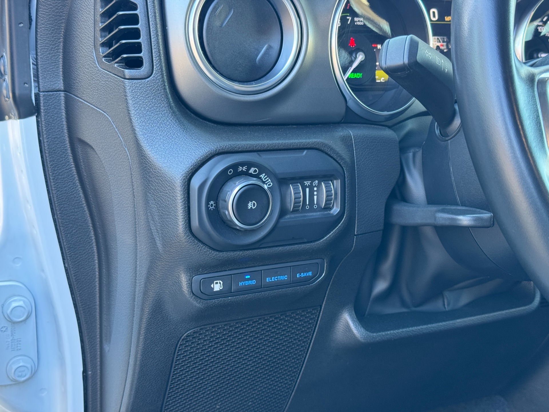 Used 2022 Jeep Wrangler 4xe Unlimited Rubicon for sale $33,000 at Formula Imports in Charlotte NC 28227 29