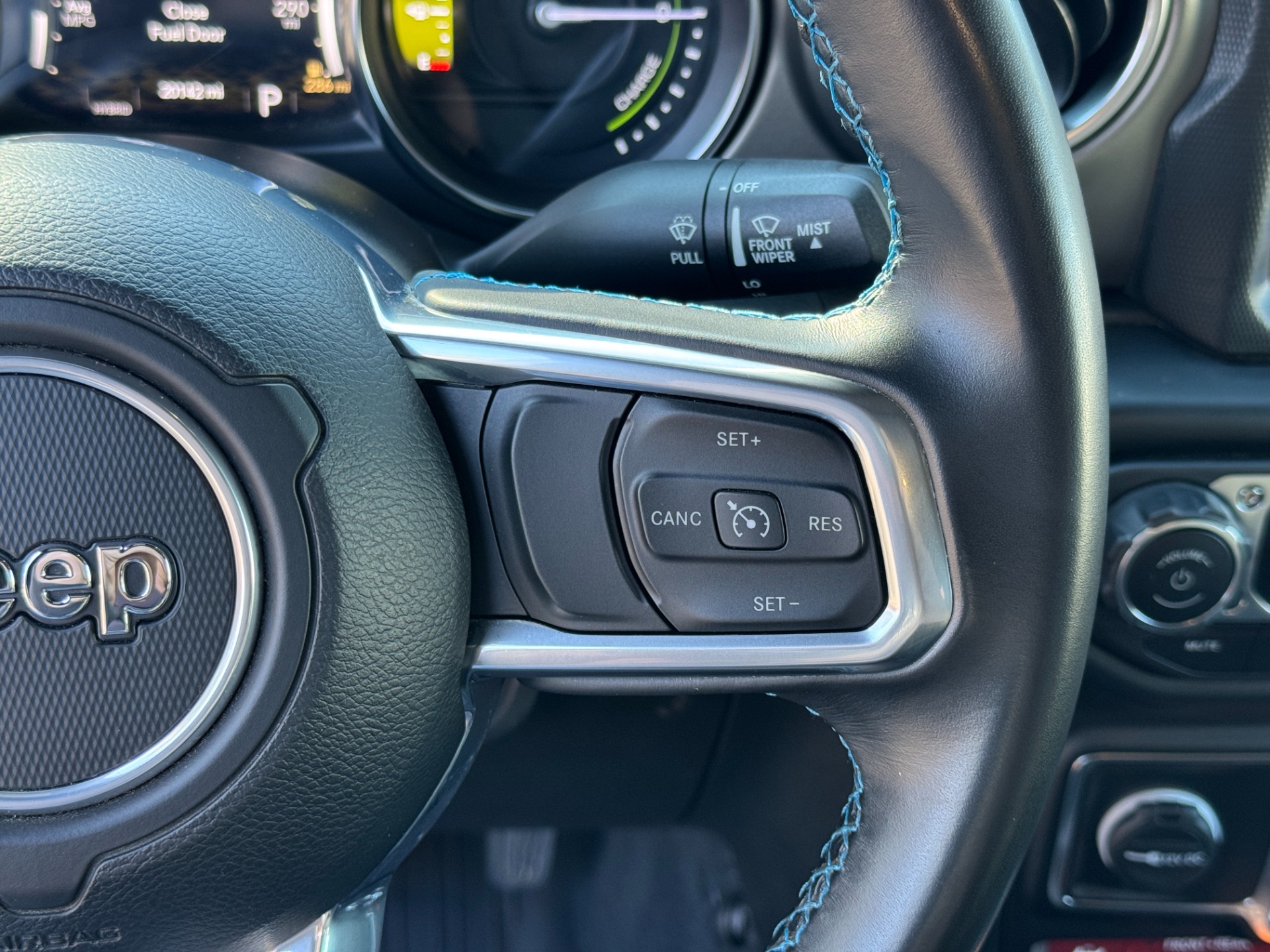 Used 2022 Jeep Wrangler 4xe Unlimited Rubicon for sale $33,000 at Formula Imports in Charlotte NC 28227 32