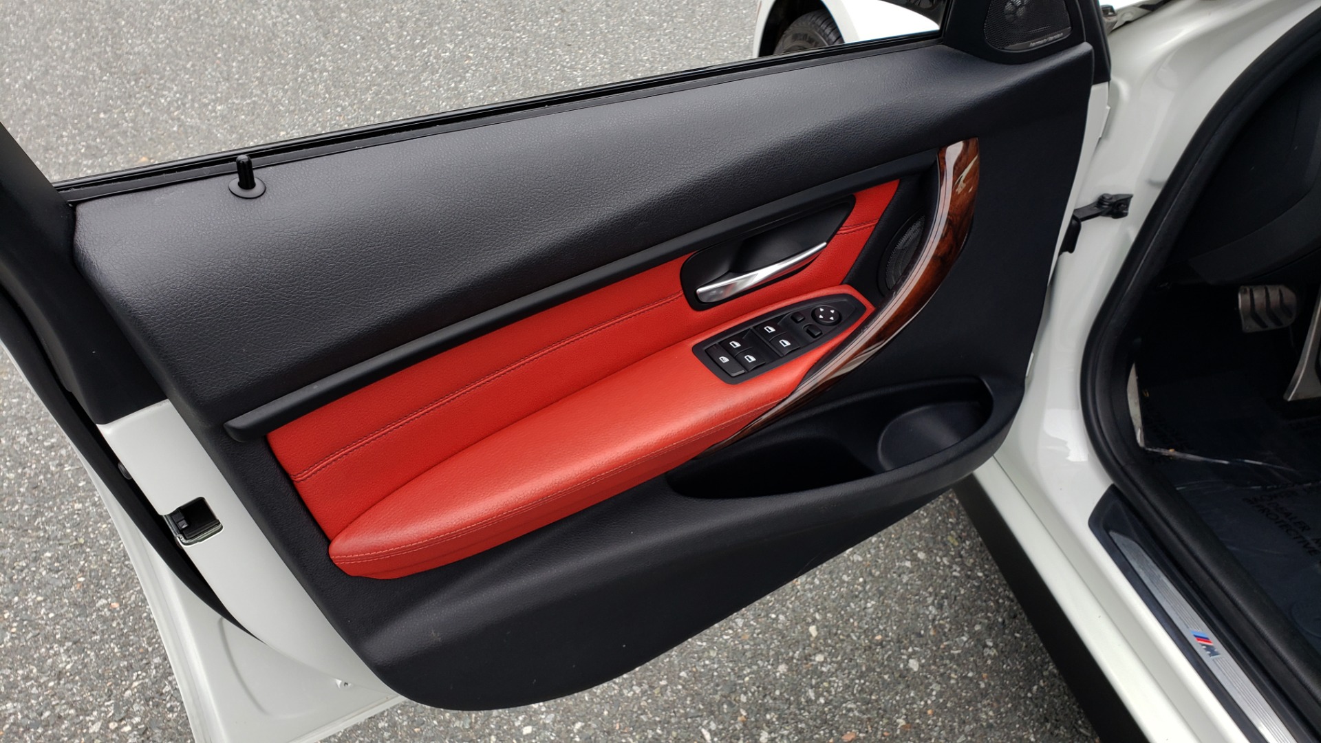 Used 2015 BMW 3 Series 335I M-SPORT / PREM PKG / HK SND / SUNROOF / REARVIEW for sale Sold at Formula Imports in Charlotte NC 28227 32