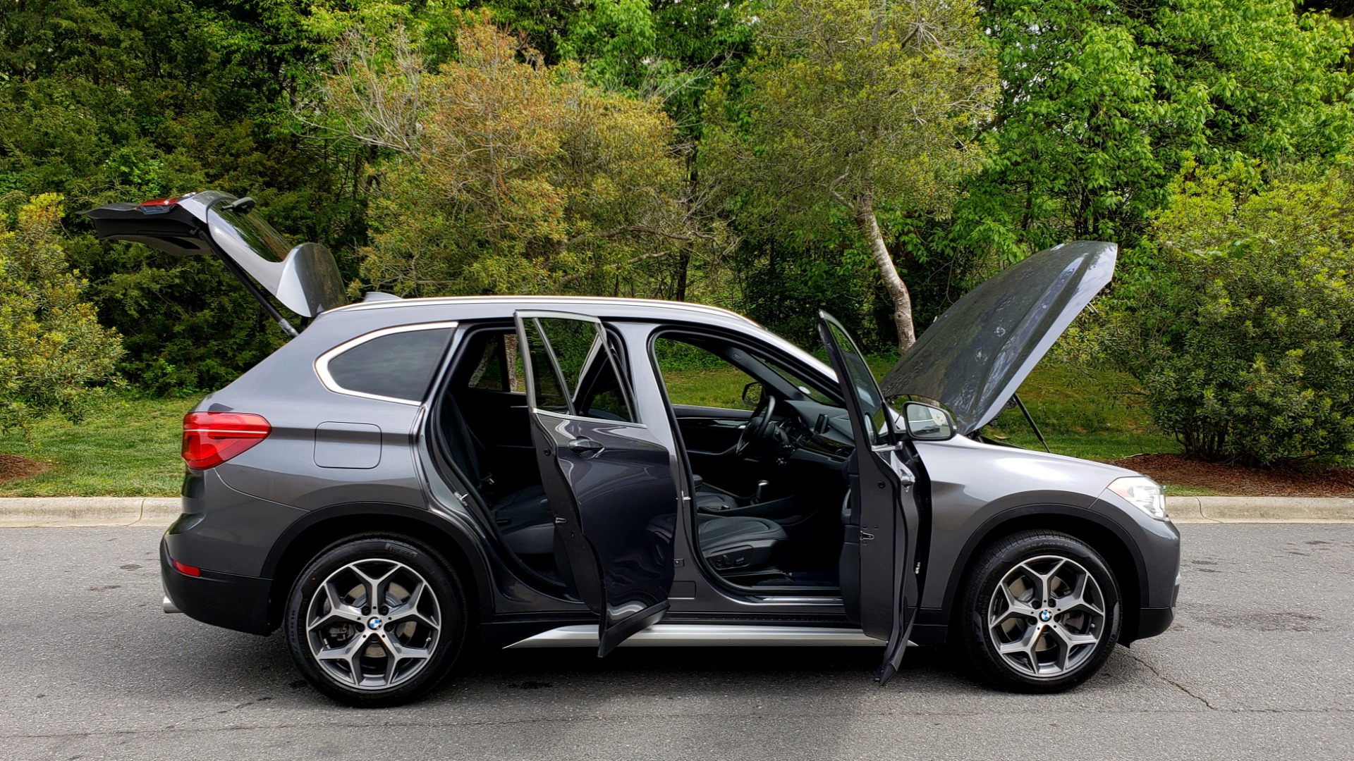 Used 2017 BMW X1 XDRIVE28I PREM PKG / COLD WTHR / PANO-ROOF / PWR STS for sale Sold at Formula Imports in Charlotte NC 28227 11