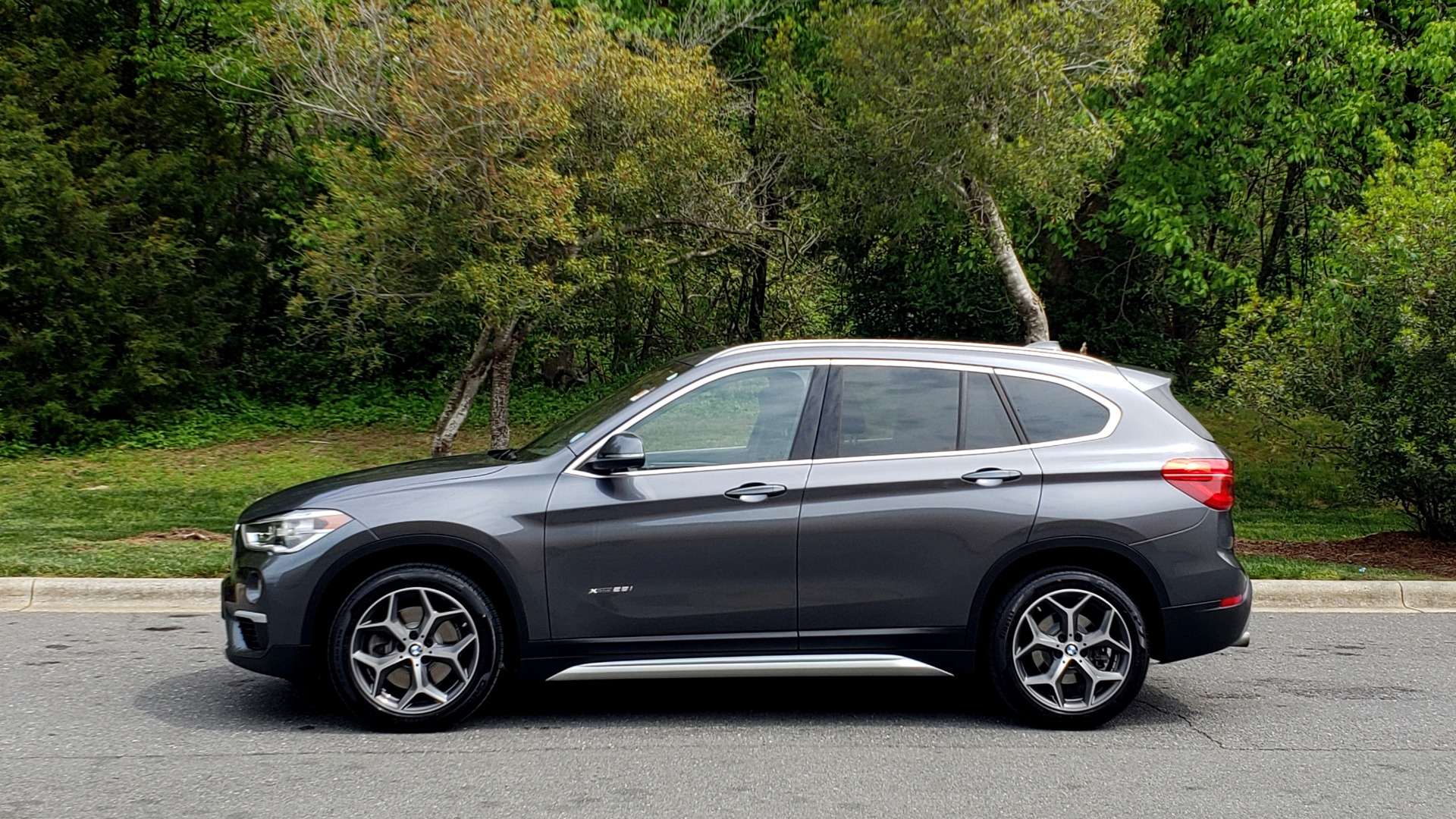 Used 2017 BMW X1 XDRIVE28I PREM PKG / COLD WTHR / PANO-ROOF / PWR STS for sale Sold at Formula Imports in Charlotte NC 28227 2