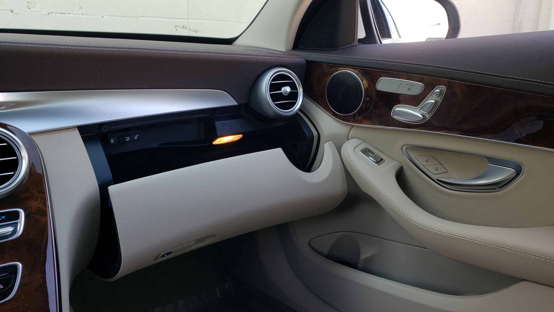 Used 2016 Mercedes-Benz C-Class C 300 LUXURY / NAV / PANO-ROOF / REARVIEW / BSM / HTD STS for sale Sold at Formula Imports in Charlotte NC 28227 41