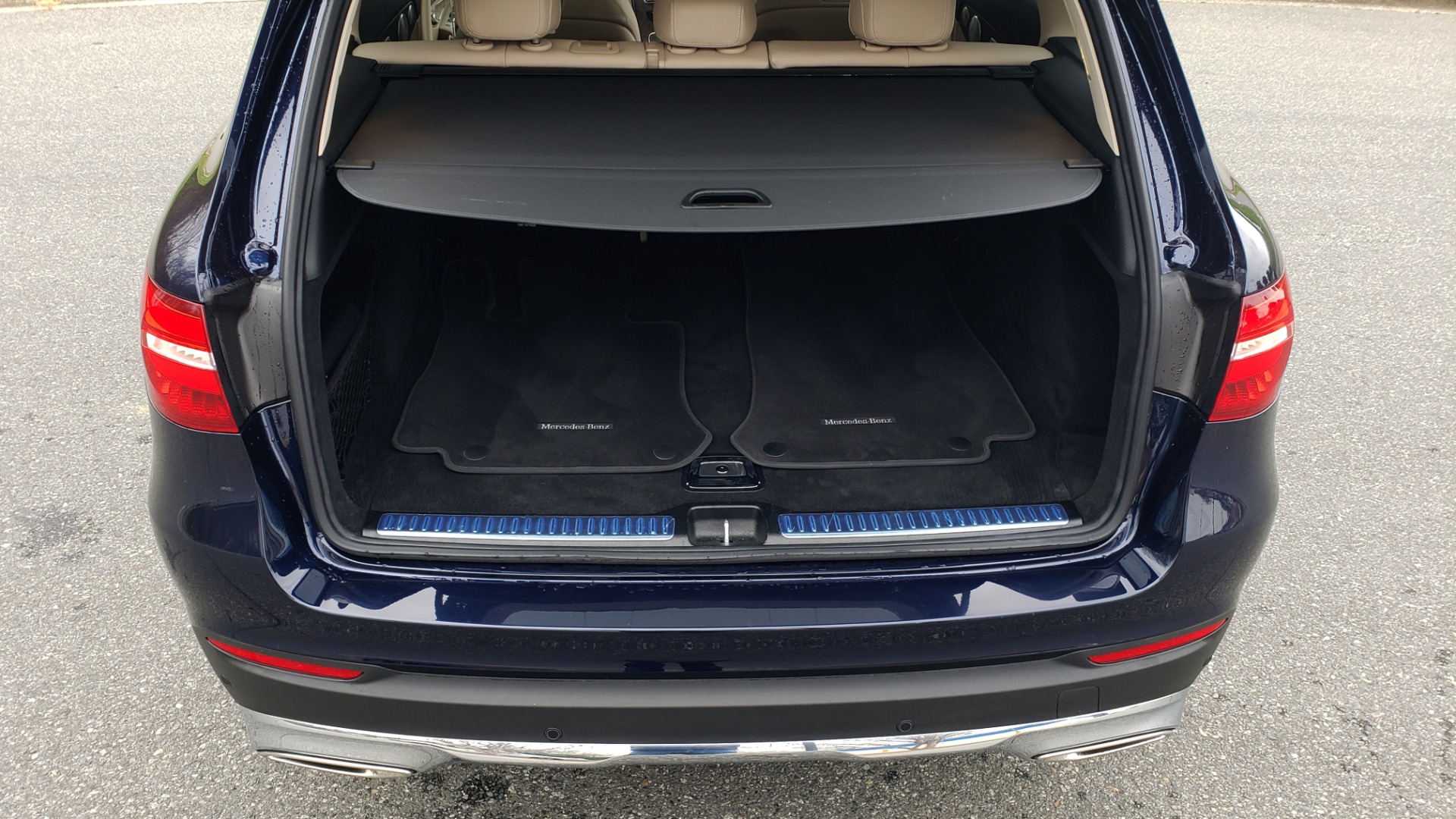 Used 2019 Mercedes-Benz GLC 300 PREMIUM / PRK ASST / NAV / PANO-ROOF / REARVIEW / HTD STS for sale Sold at Formula Imports in Charlotte NC 28227 14