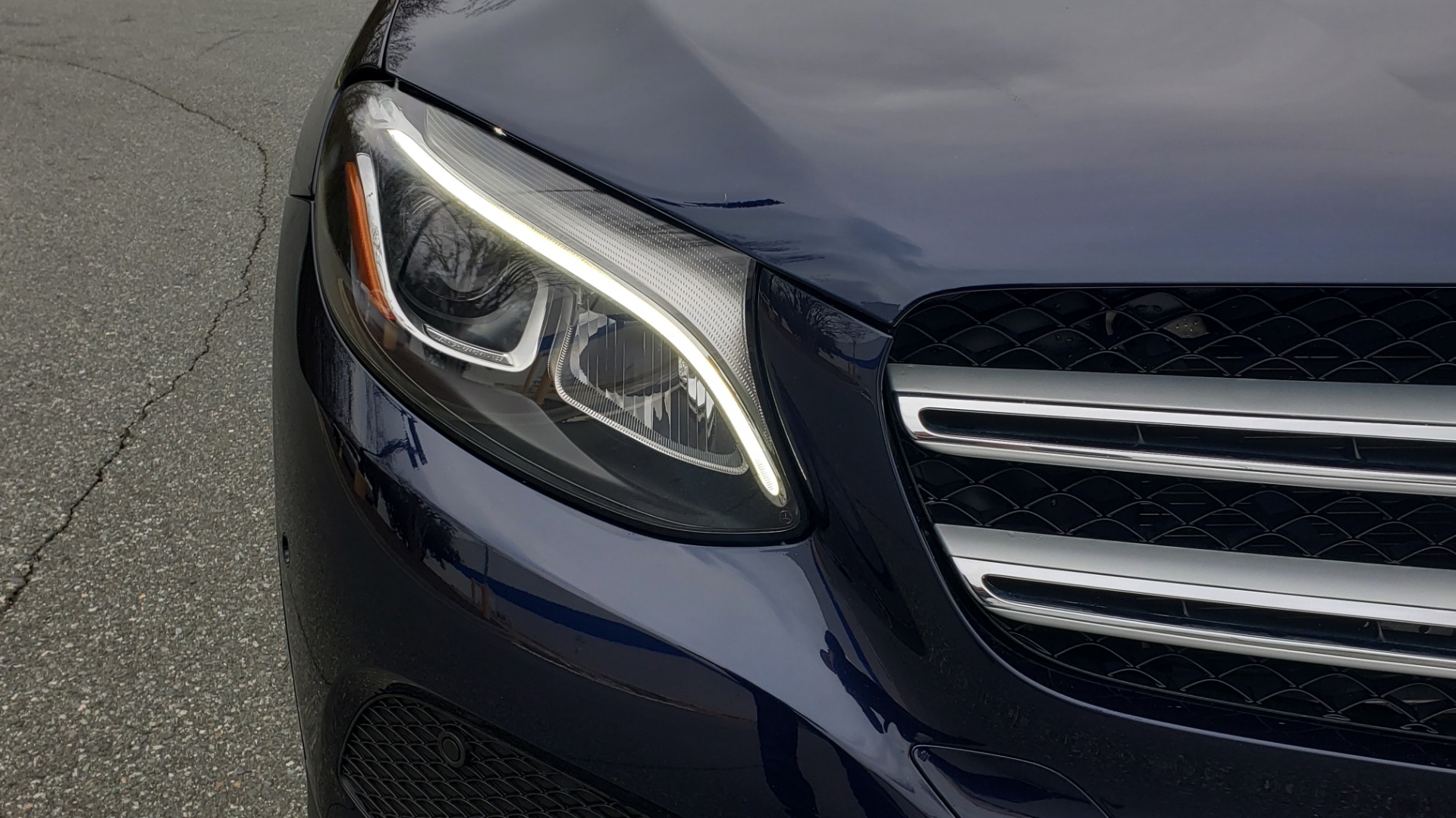 Used 2019 Mercedes-Benz GLC 300 PREMIUM / PRK ASST / NAV / PANO-ROOF / REARVIEW / HTD STS for sale Sold at Formula Imports in Charlotte NC 28227 23