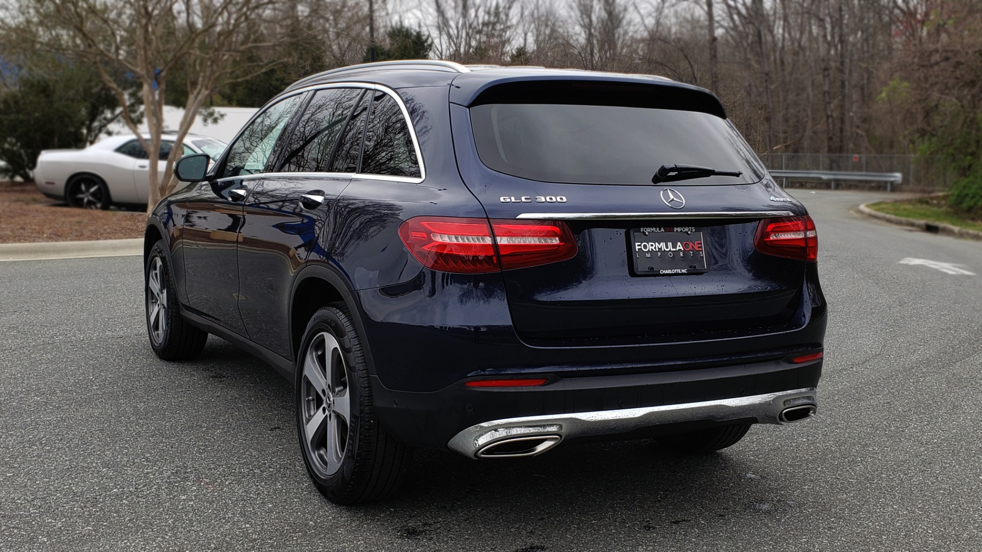 Used 2019 Mercedes-Benz GLC 300 PREMIUM / PRK ASST / NAV / PANO-ROOF / REARVIEW / HTD STS for sale Sold at Formula Imports in Charlotte NC 28227 3