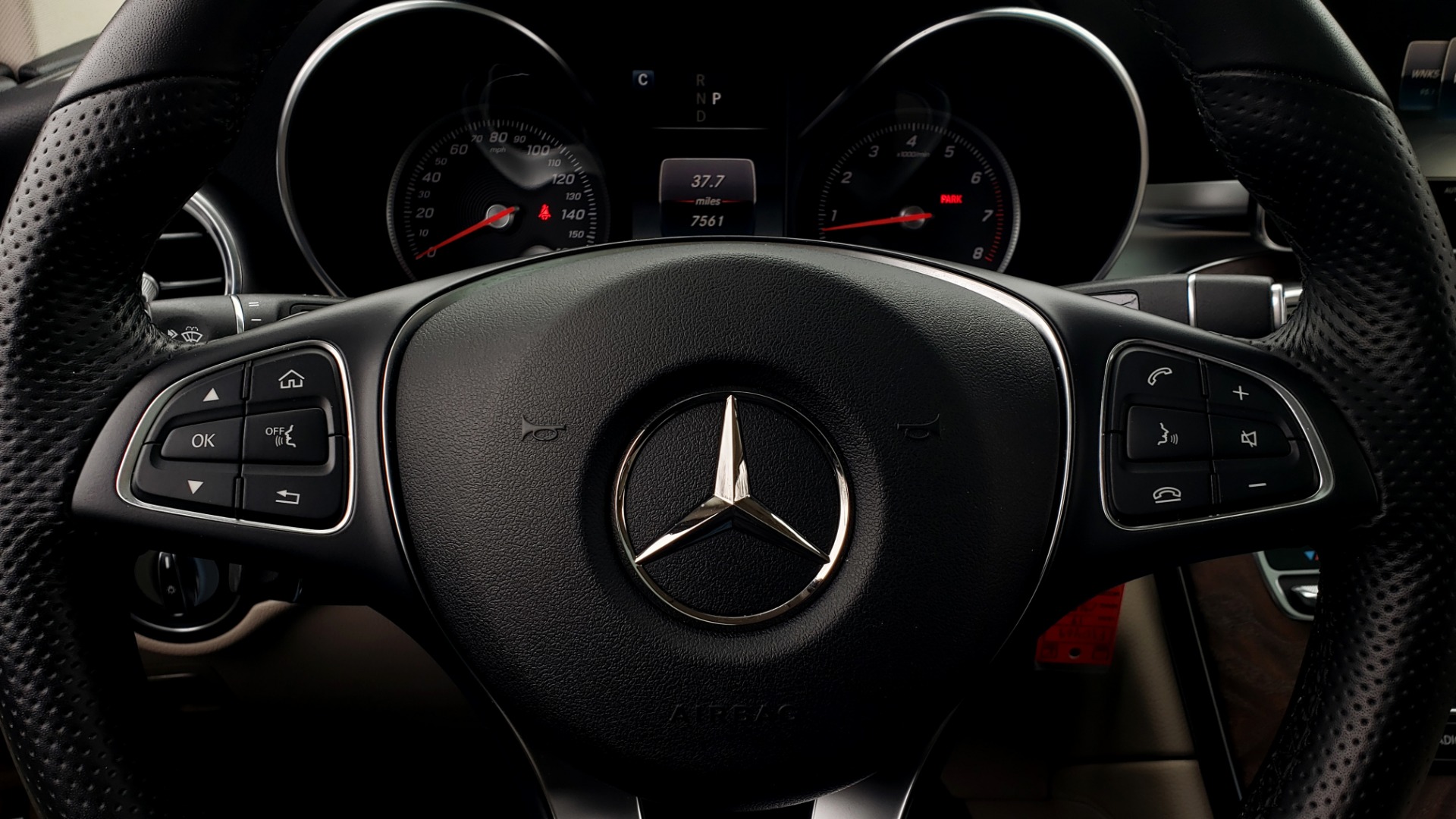 Used 2019 Mercedes-Benz GLC 300 PREMIUM / PRK ASST / NAV / PANO-ROOF / REARVIEW / HTD STS for sale Sold at Formula Imports in Charlotte NC 28227 40