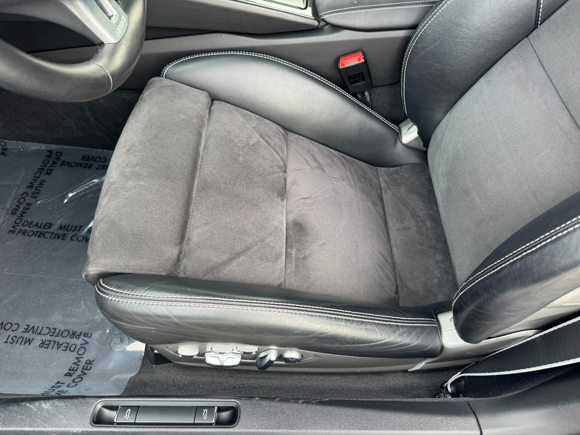 Used 2015 Porsche Cayman GTS GTS PREMIUM PLUS PKG / SPORT SEATS / BOSE SOUND for sale Sold at Formula Imports in Charlotte NC 28227 30