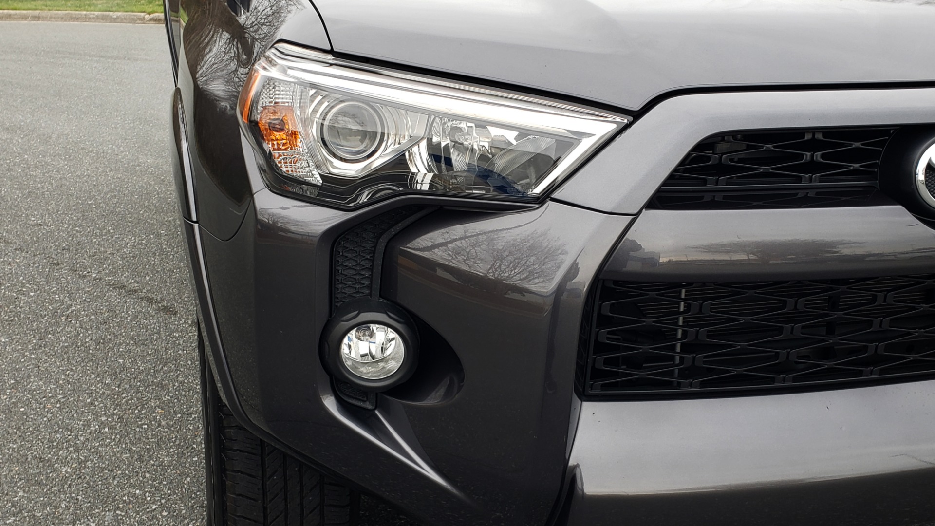Used 2019 Toyota 4RUNNER SR5 PREMIUM 4WD / NAV / HTD STS / SUNROOF / REARVIEW for sale Sold at Formula Imports in Charlotte NC 28227 21