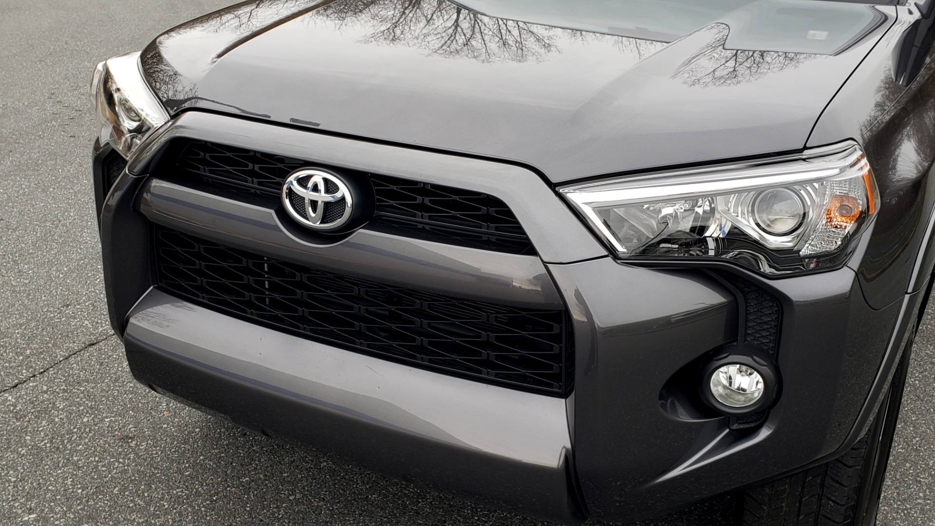 Used 2019 Toyota 4RUNNER SR5 PREMIUM 4WD / NAV / HTD STS / SUNROOF / REARVIEW for sale Sold at Formula Imports in Charlotte NC 28227 23