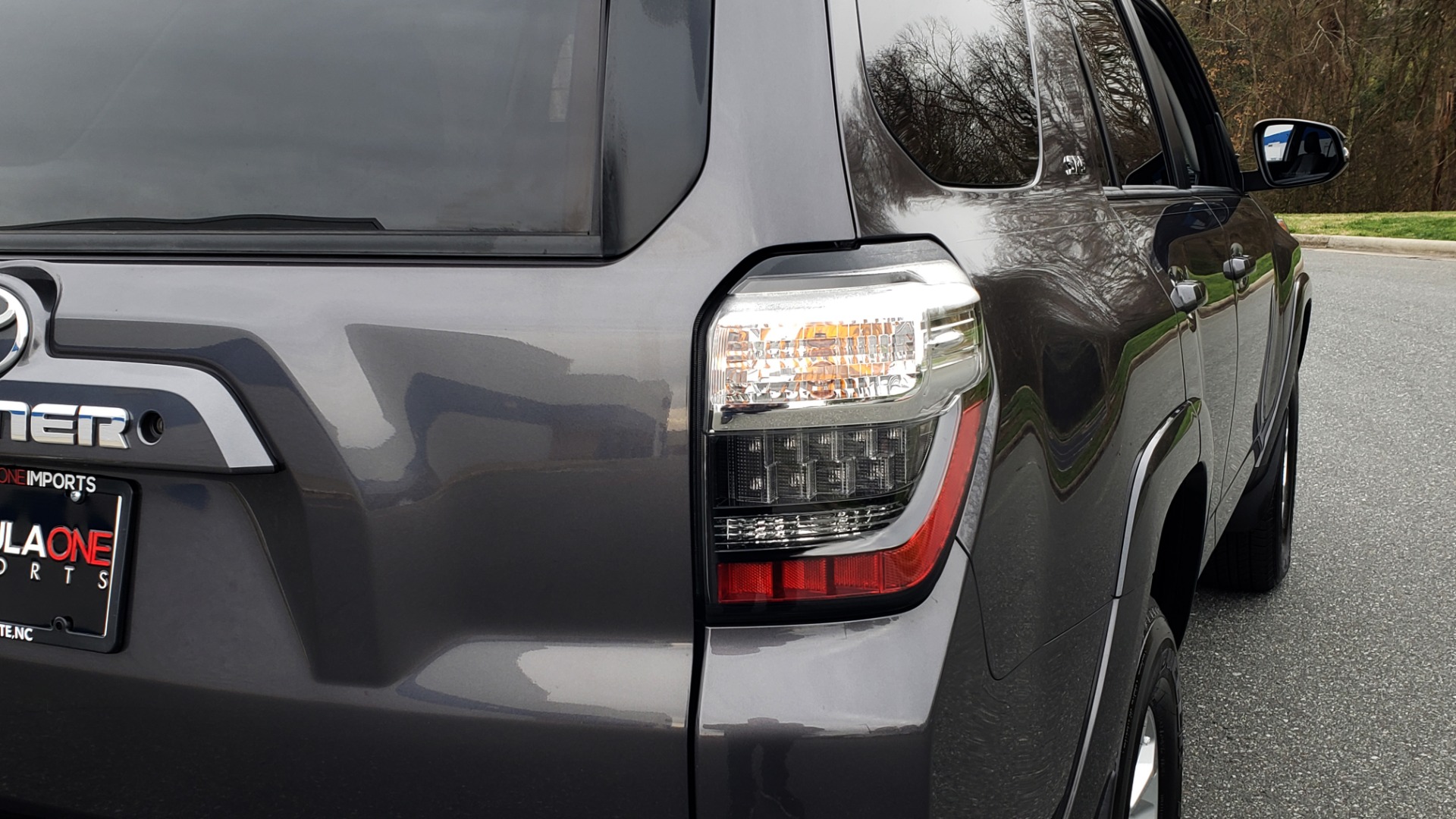 Used 2019 Toyota 4RUNNER SR5 PREMIUM 4WD / NAV / HTD STS / SUNROOF / REARVIEW for sale Sold at Formula Imports in Charlotte NC 28227 29