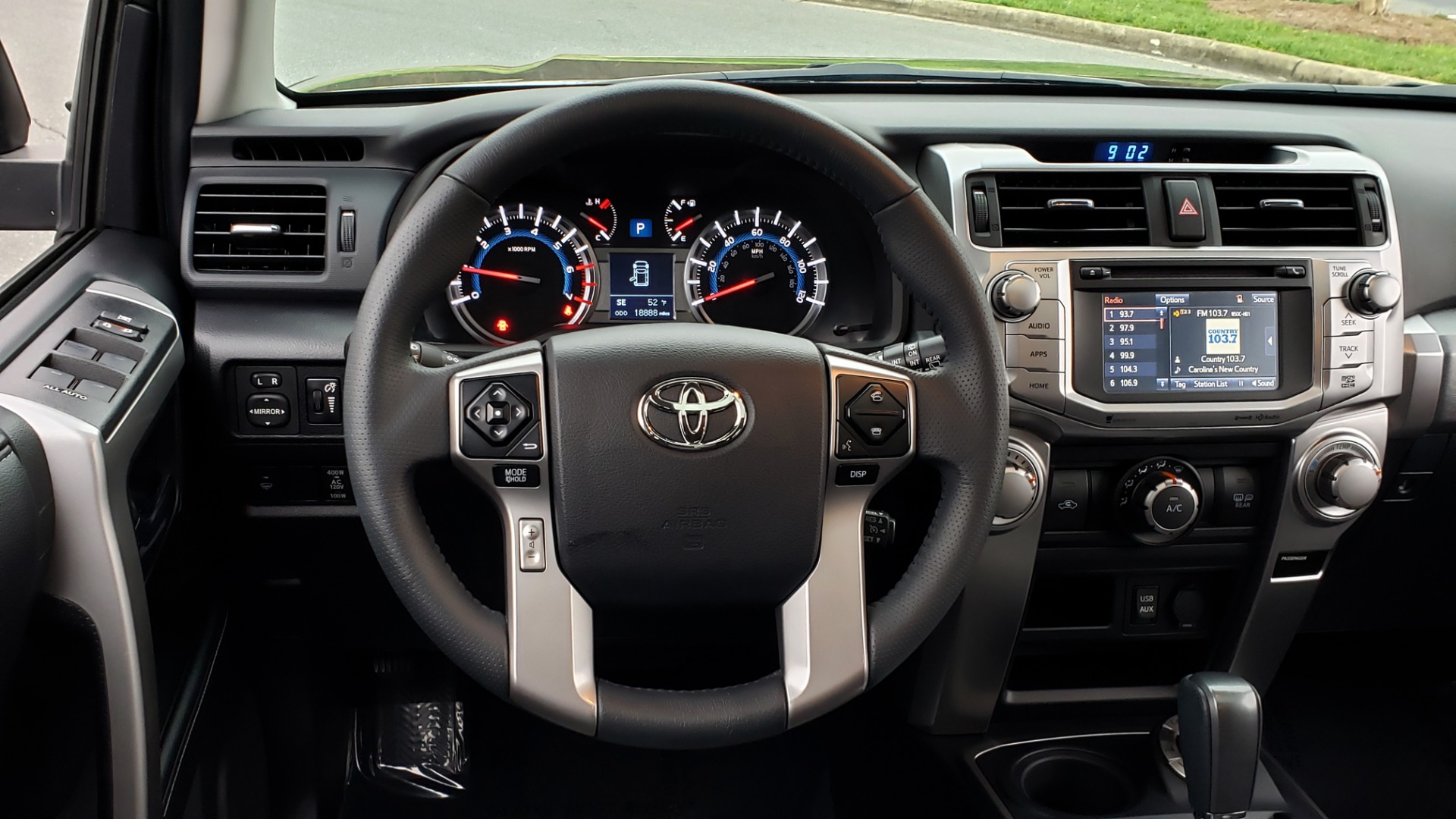 Used 2019 Toyota 4RUNNER SR5 PREMIUM 4WD / NAV / HTD STS / SUNROOF / REARVIEW for sale Sold at Formula Imports in Charlotte NC 28227 37