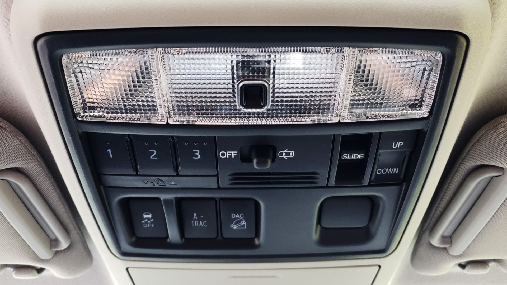 Used 2019 Toyota 4RUNNER SR5 PREMIUM 4WD / NAV / HTD STS / SUNROOF / REARVIEW for sale Sold at Formula Imports in Charlotte NC 28227 55
