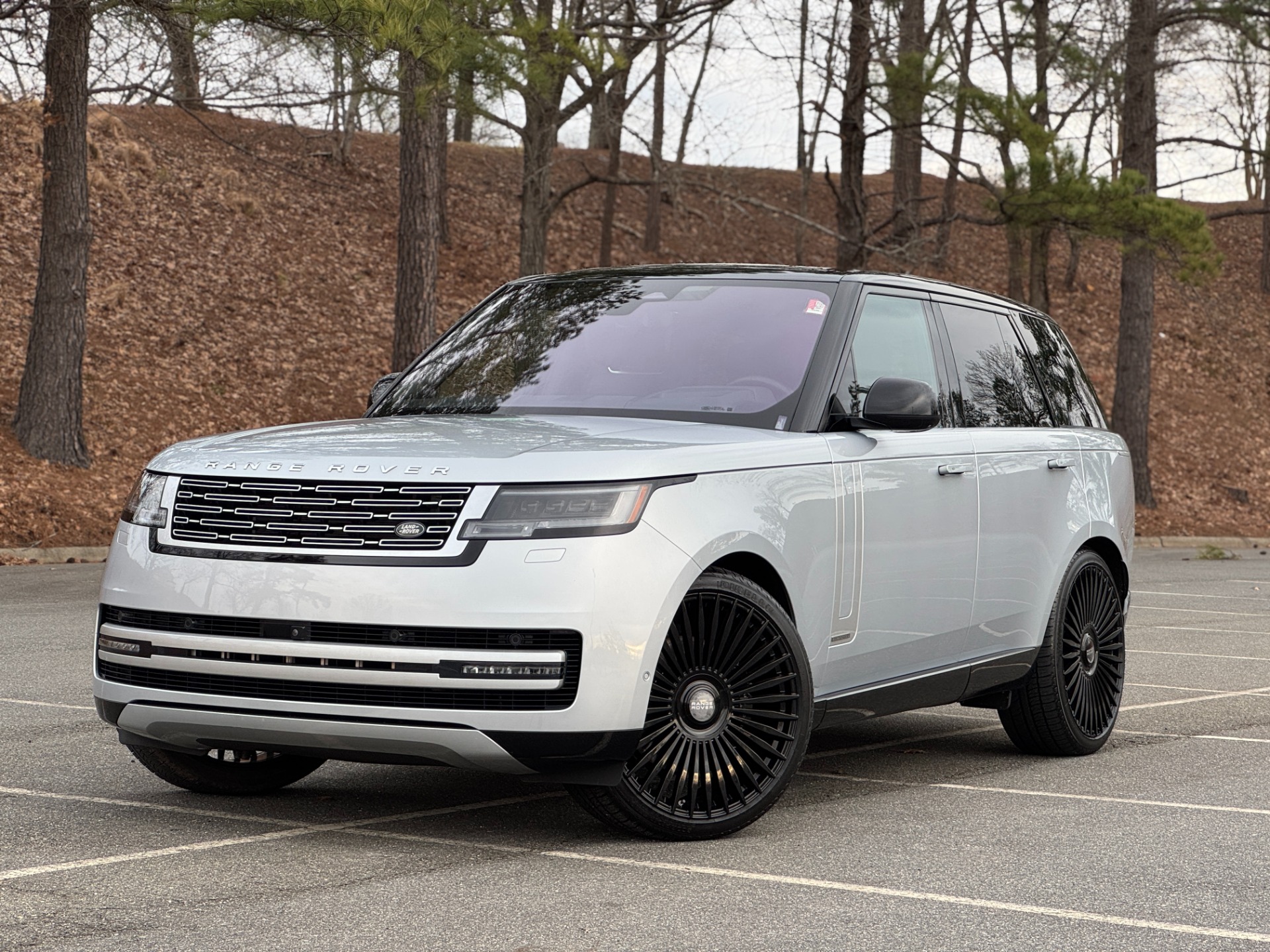 Used 2023 Land Rover Range Rover Autobiography 24-WAY MASSAGE SEATS / SV BESPOKE LEATHER / SV HEADLINING for sale Sold at Formula Imports in Charlotte NC 28227 1