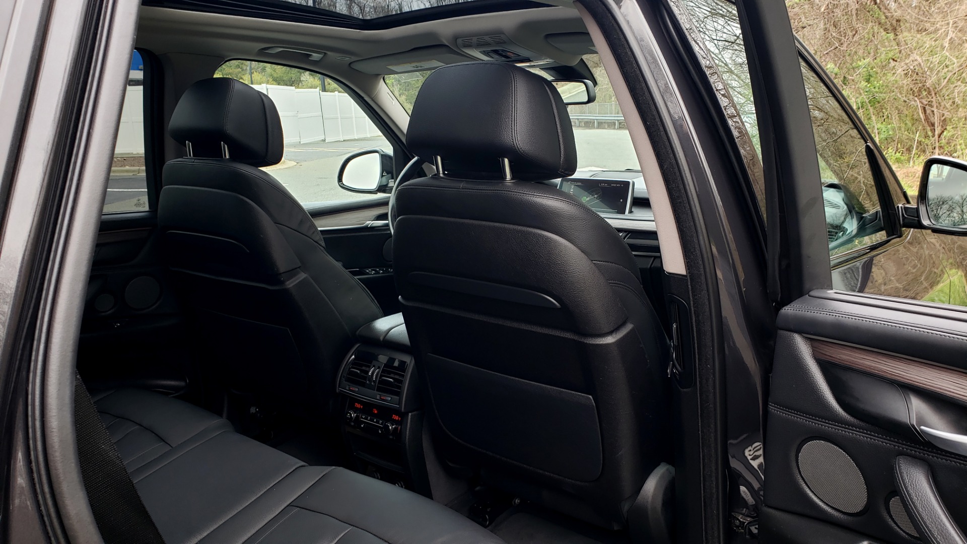 Used 2016 BMW X5 XDRIVE50I / EXEC PKG / DYN HANDLING / CLD WTHR / X-LINE for sale Sold at Formula Imports in Charlotte NC 28227 83
