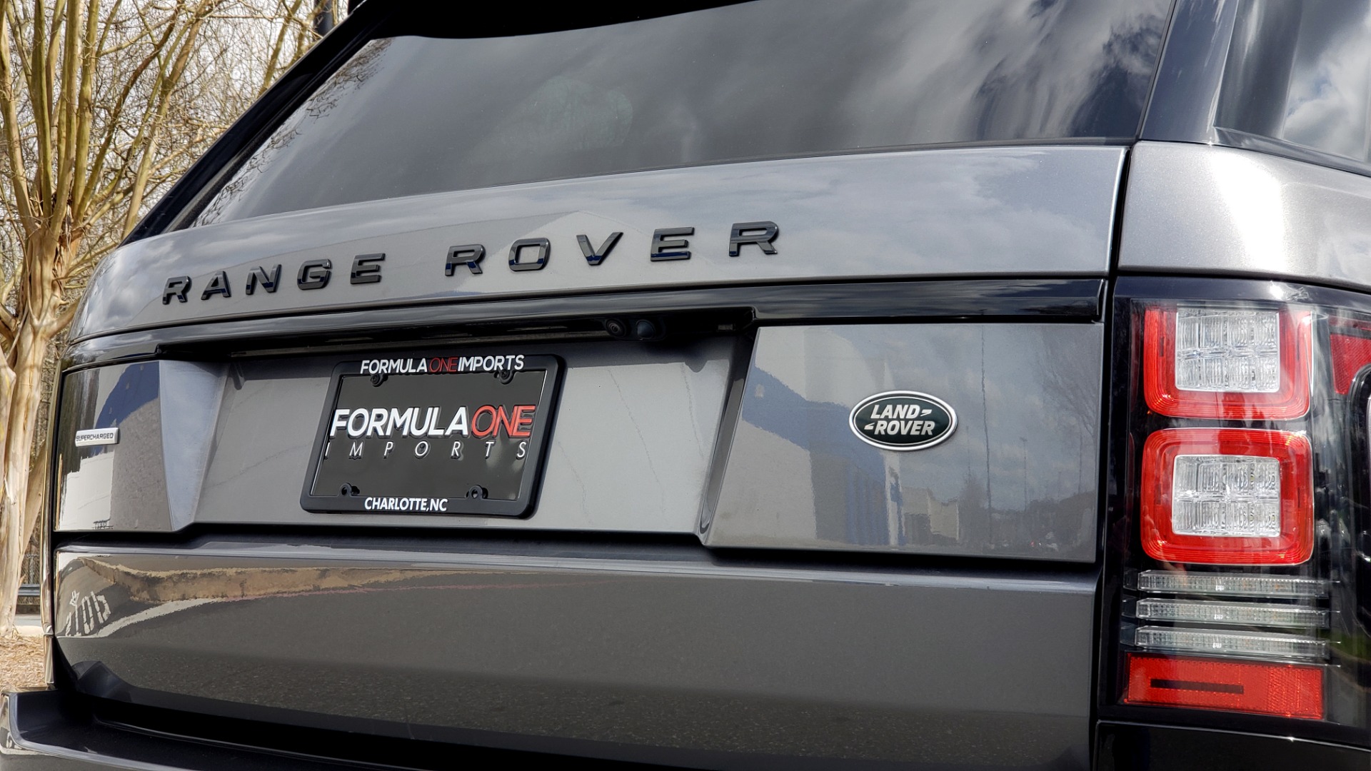 Used 2016 Land Rover RANGE ROVER SUPERCHARGED V8 / NAV / PANO-ROOF / REARVIEW for sale Sold at Formula Imports in Charlotte NC 28227 36