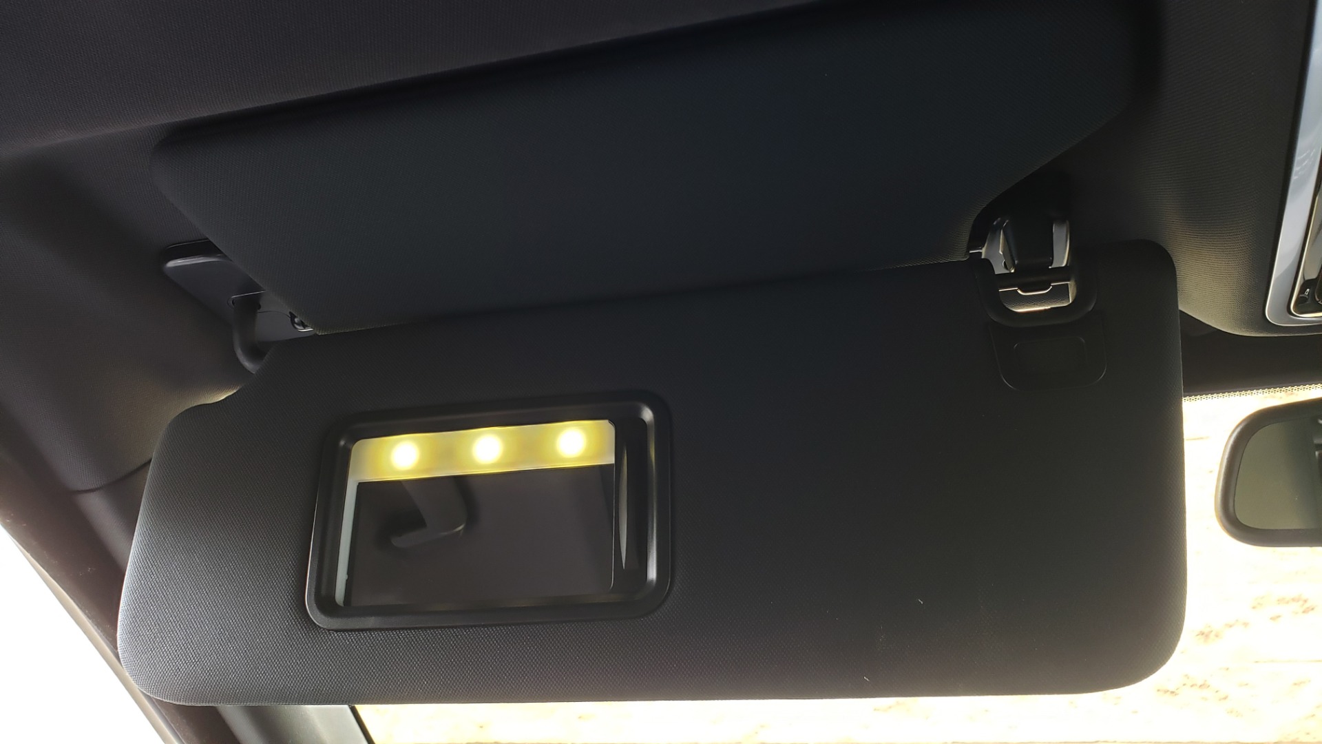 Used 2016 Land Rover RANGE ROVER SUPERCHARGED V8 / NAV / PANO-ROOF / REARVIEW for sale Sold at Formula Imports in Charlotte NC 28227 60