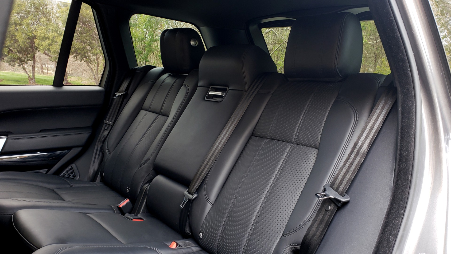 Used 2016 Land Rover RANGE ROVER SUPERCHARGED V8 / NAV / PANO-ROOF / REARVIEW for sale Sold at Formula Imports in Charlotte NC 28227 70