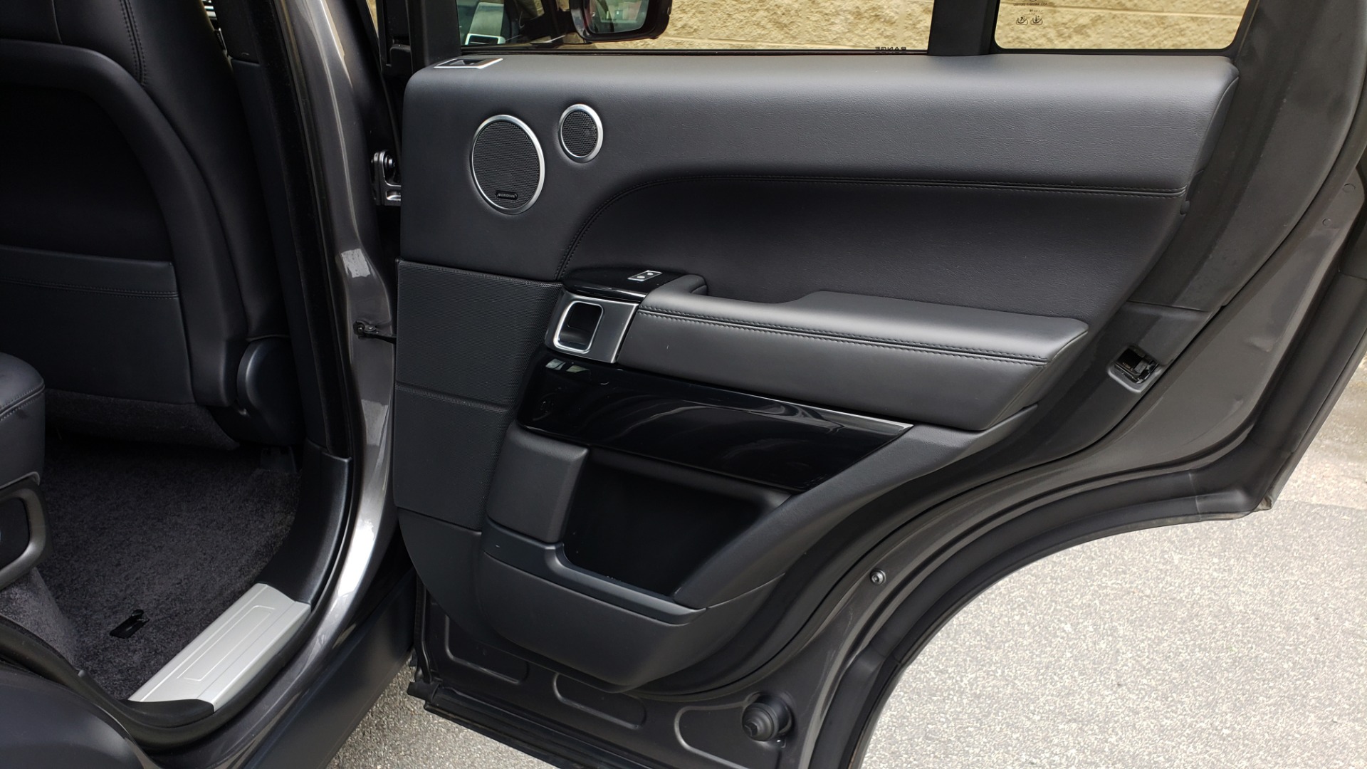 Used 2016 Land Rover RANGE ROVER SUPERCHARGED V8 / NAV / PANO-ROOF / REARVIEW for sale Sold at Formula Imports in Charlotte NC 28227 79