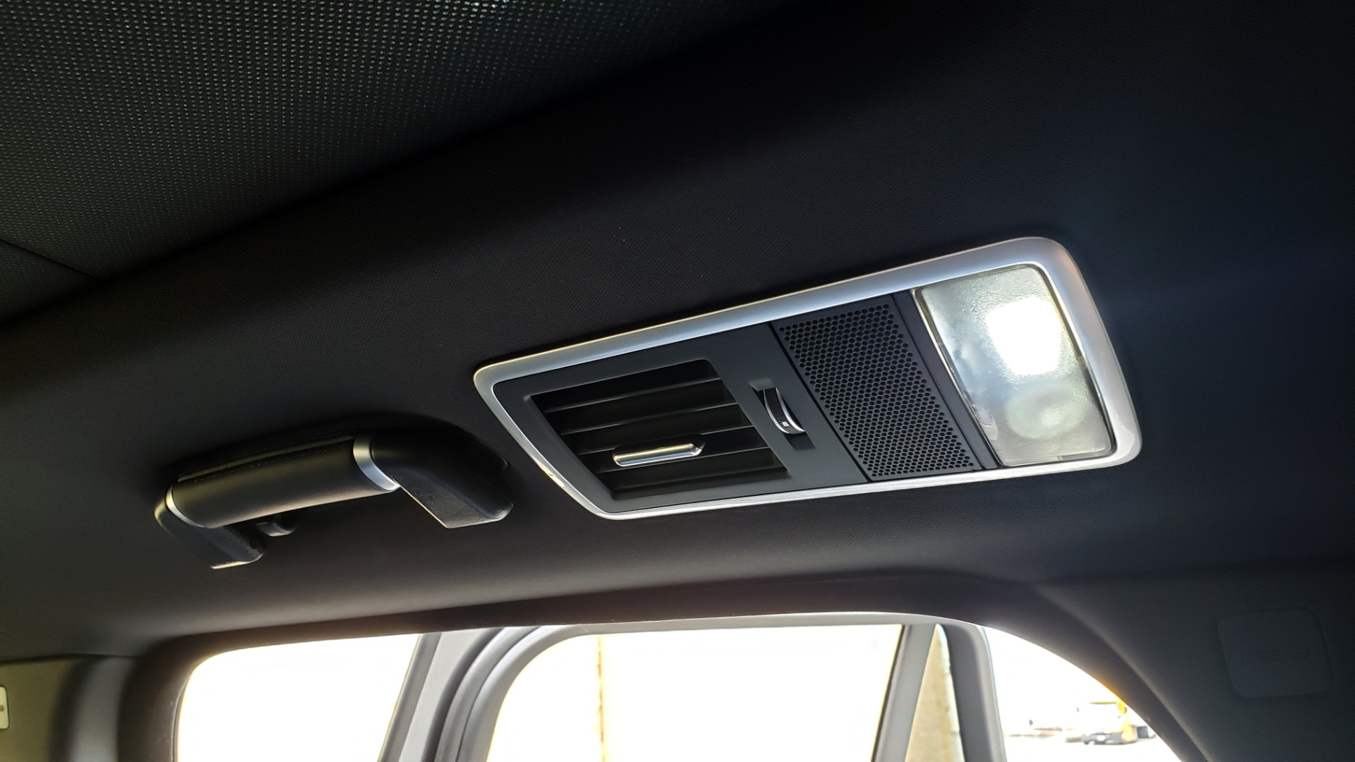 Used 2016 Land Rover RANGE ROVER SUPERCHARGED V8 / NAV / PANO-ROOF / REARVIEW for sale Sold at Formula Imports in Charlotte NC 28227 86