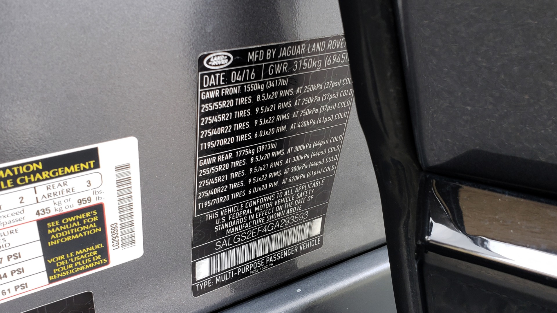 Used 2016 Land Rover RANGE ROVER SUPERCHARGED V8 / NAV / PANO-ROOF / REARVIEW for sale Sold at Formula Imports in Charlotte NC 28227 93