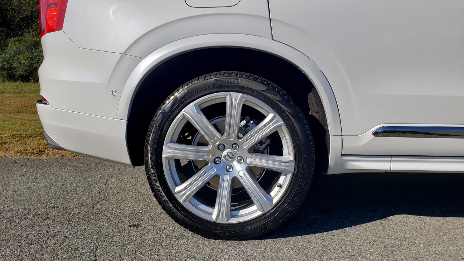 Used 2017 Volvo XC90 INSCRIPTION / AWD / NAV / SUNROOF / 3-ROW / CAMERA for sale Sold at Formula Imports in Charlotte NC 28227 18