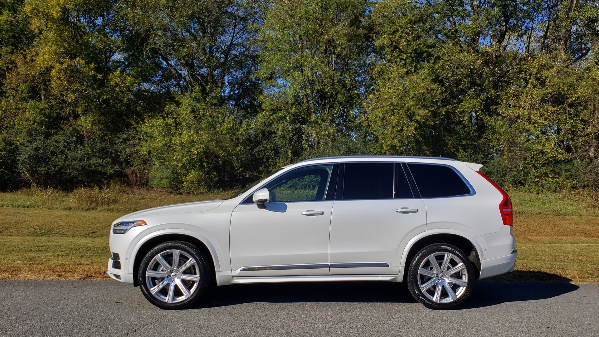 Used 2017 Volvo XC90 INSCRIPTION / AWD / NAV / SUNROOF / 3-ROW / CAMERA for sale Sold at Formula Imports in Charlotte NC 28227 2