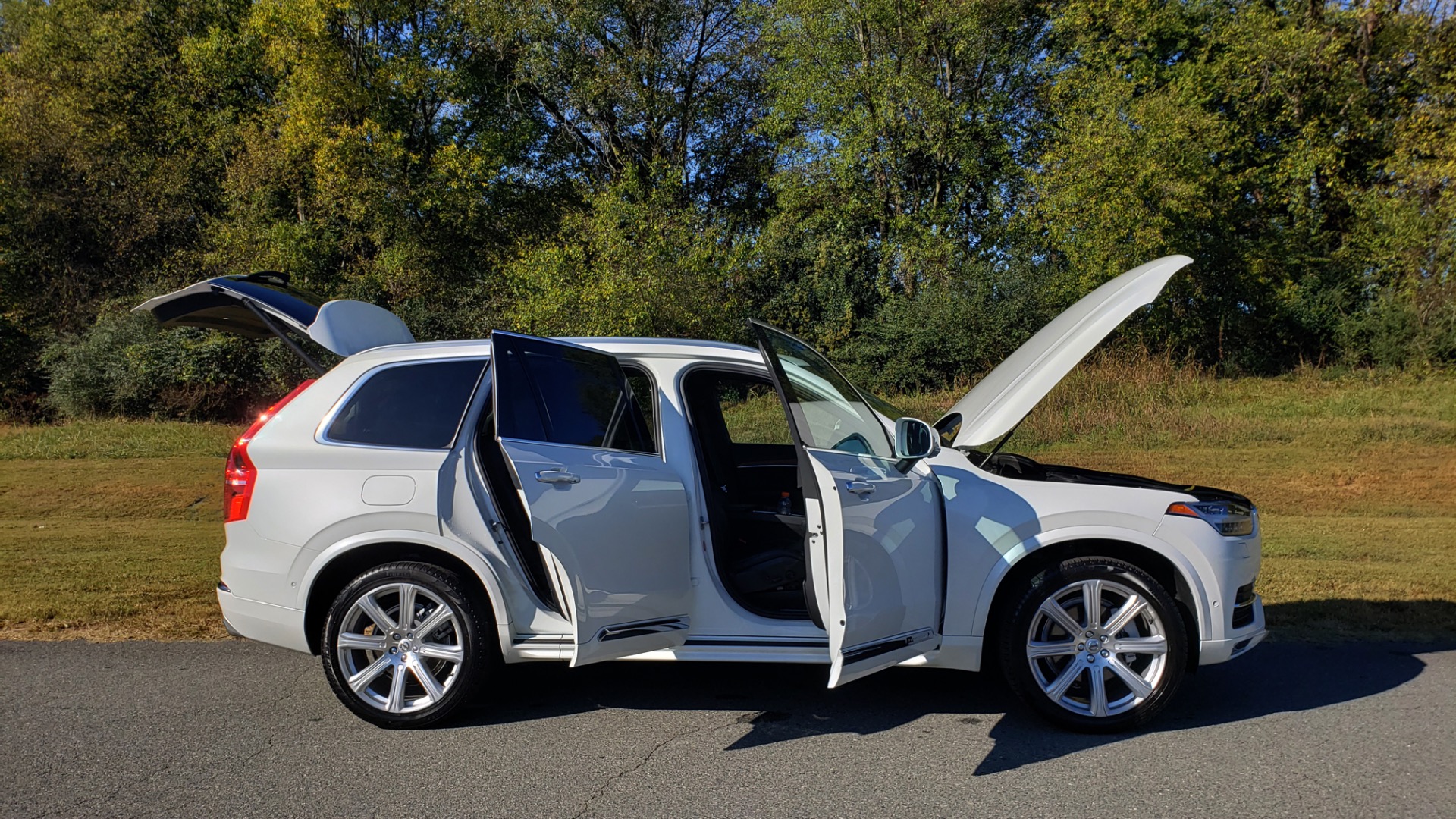Used 2017 Volvo XC90 INSCRIPTION / AWD / NAV / SUNROOF / 3-ROW / CAMERA for sale Sold at Formula Imports in Charlotte NC 28227 20