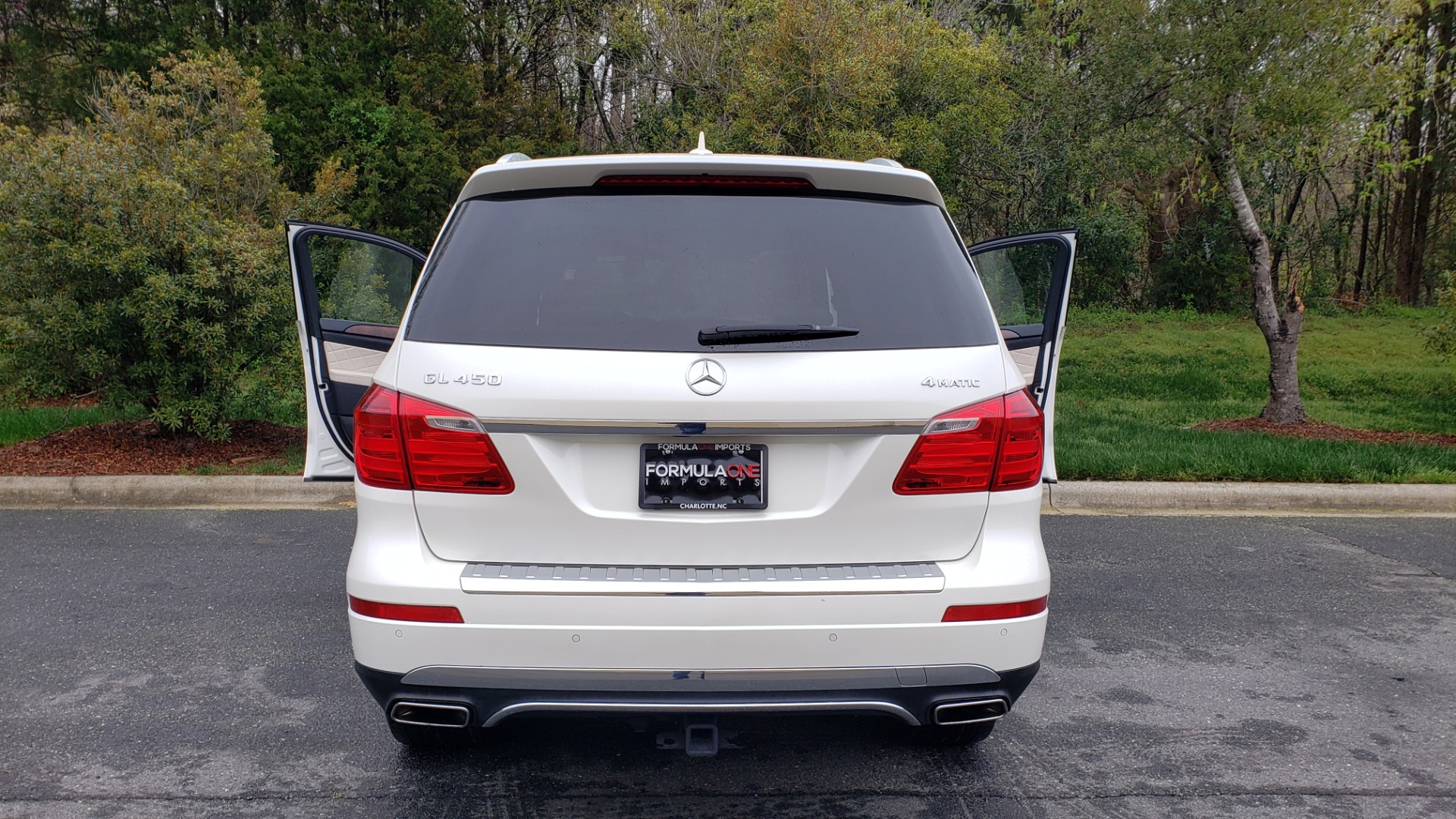 Used 2015 Mercedes-Benz GL-Class GL 450 4MATIC PREMIUM / NAV / PANO-ROOF / LANE TRACK / PARK ASST for sale Sold at Formula Imports in Charlotte NC 28227 28
