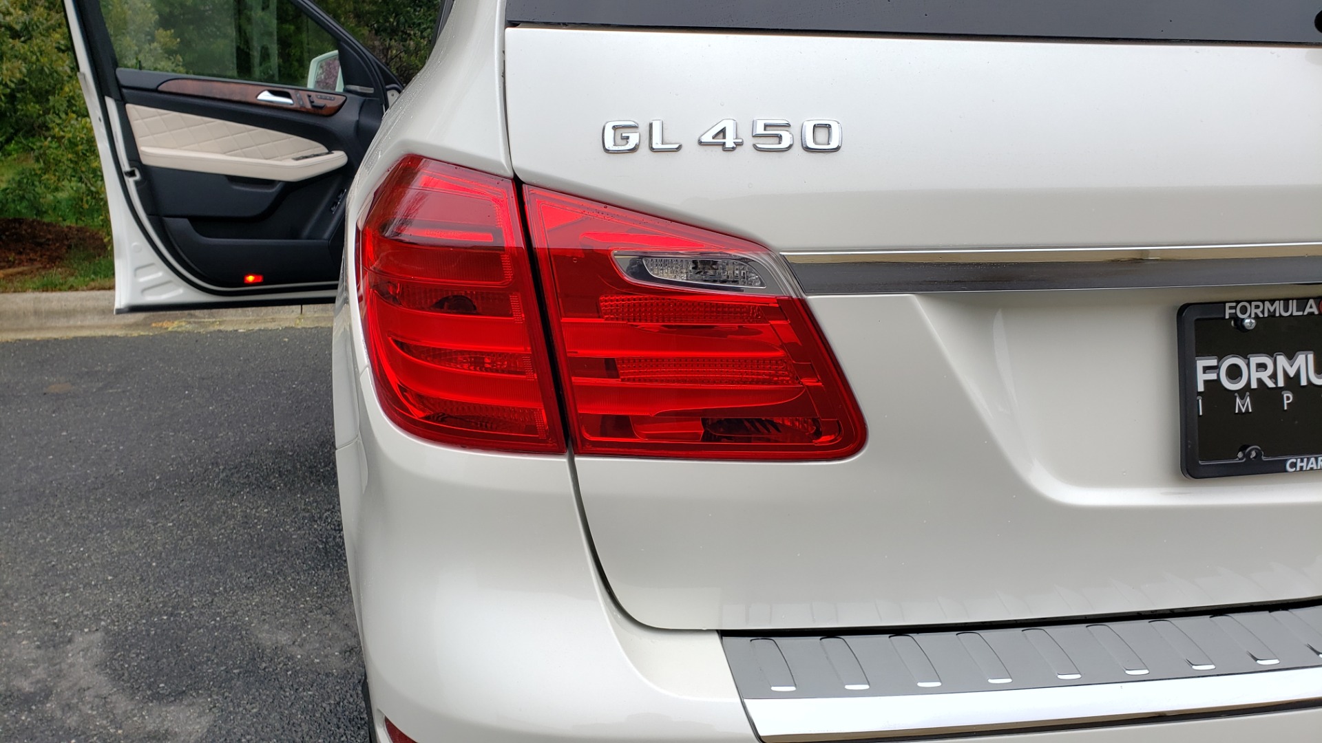 Used 2015 Mercedes-Benz GL-Class GL 450 4MATIC PREMIUM / NAV / PANO-ROOF / LANE TRACK / PARK ASST for sale Sold at Formula Imports in Charlotte NC 28227 29