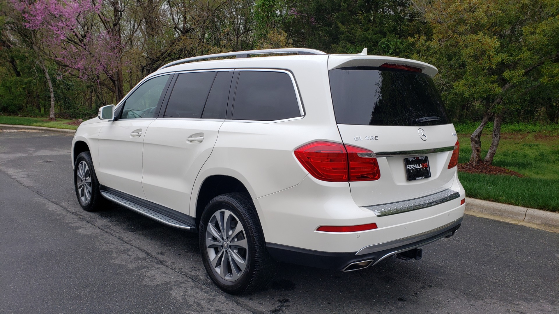 Used 2015 Mercedes-Benz GL-Class GL 450 4MATIC PREMIUM / NAV / PANO-ROOF / LANE TRACK / PARK ASST for sale Sold at Formula Imports in Charlotte NC 28227 3