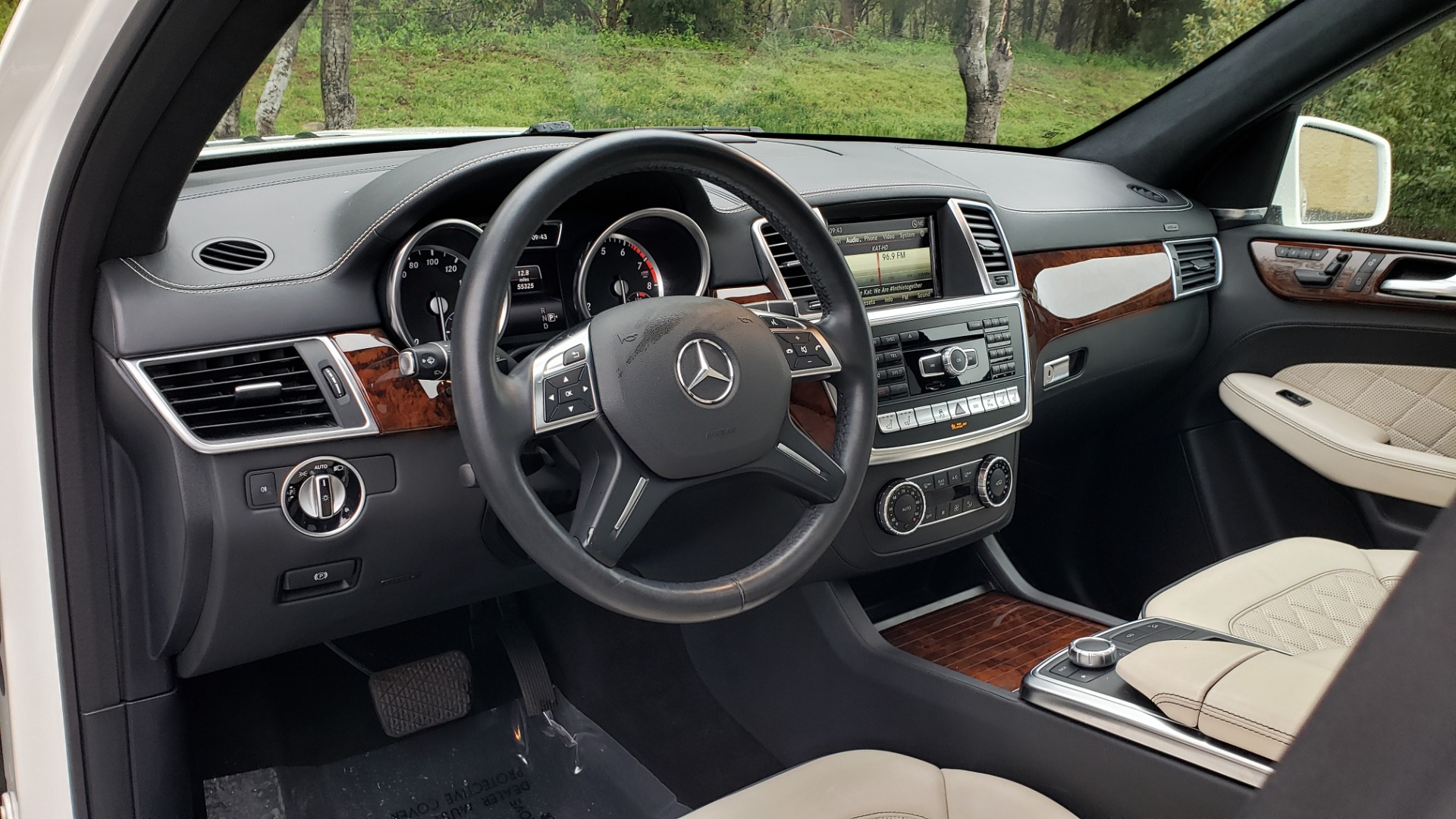 Used 2015 Mercedes-Benz GL-Class GL 450 4MATIC PREMIUM / NAV / PANO-ROOF / LANE TRACK / PARK ASST for sale Sold at Formula Imports in Charlotte NC 28227 40