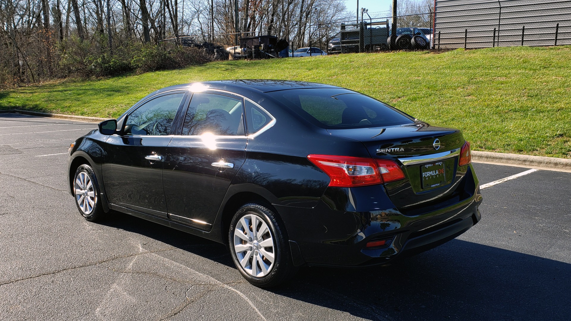 Used 2016 Nissan SENTRA S / FWD / CVT AUTO TRANS / 4-CYL / VERY CLEAN! for sale Sold at Formula Imports in Charlotte NC 28227 3