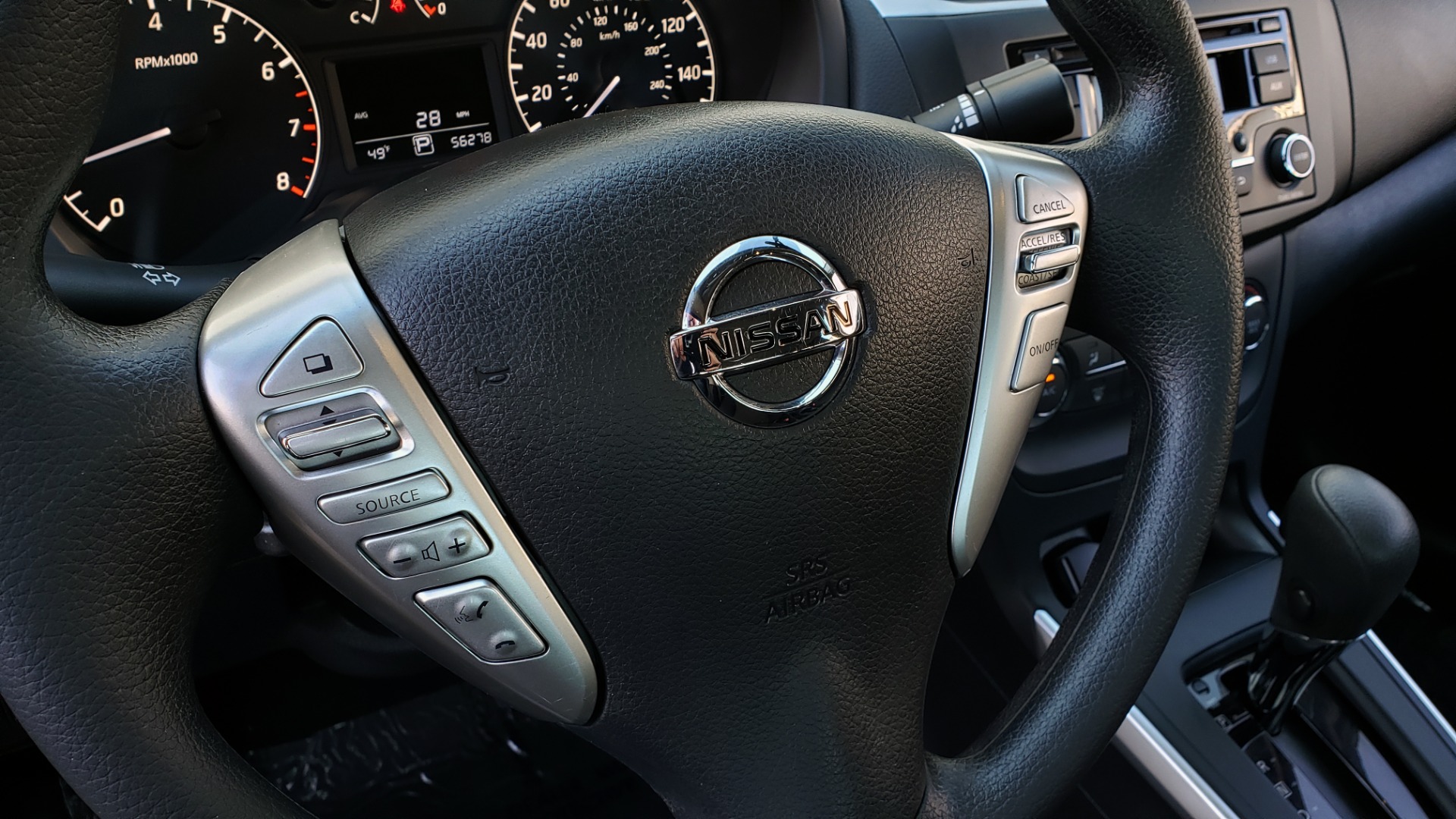 Used 2016 Nissan SENTRA S / FWD / CVT AUTO TRANS / 4-CYL / VERY CLEAN! for sale Sold at Formula Imports in Charlotte NC 28227 34