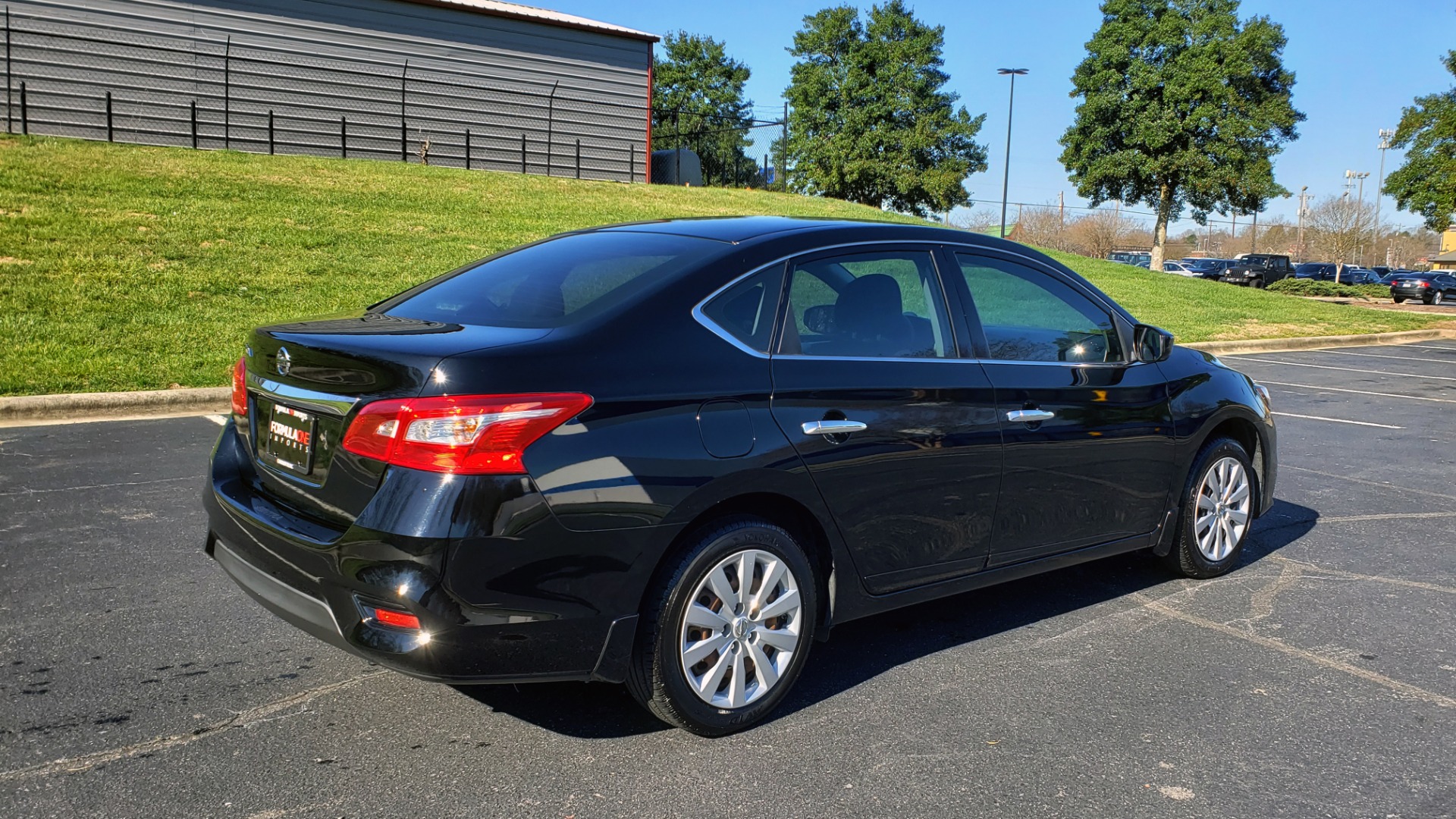 Used 2016 Nissan SENTRA S / FWD / CVT AUTO TRANS / 4-CYL / VERY CLEAN! for sale Sold at Formula Imports in Charlotte NC 28227 6