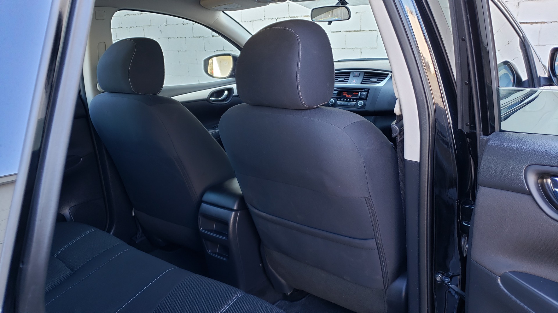 Used 2016 Nissan SENTRA S / FWD / CVT AUTO TRANS / 4-CYL / VERY CLEAN! for sale Sold at Formula Imports in Charlotte NC 28227 60