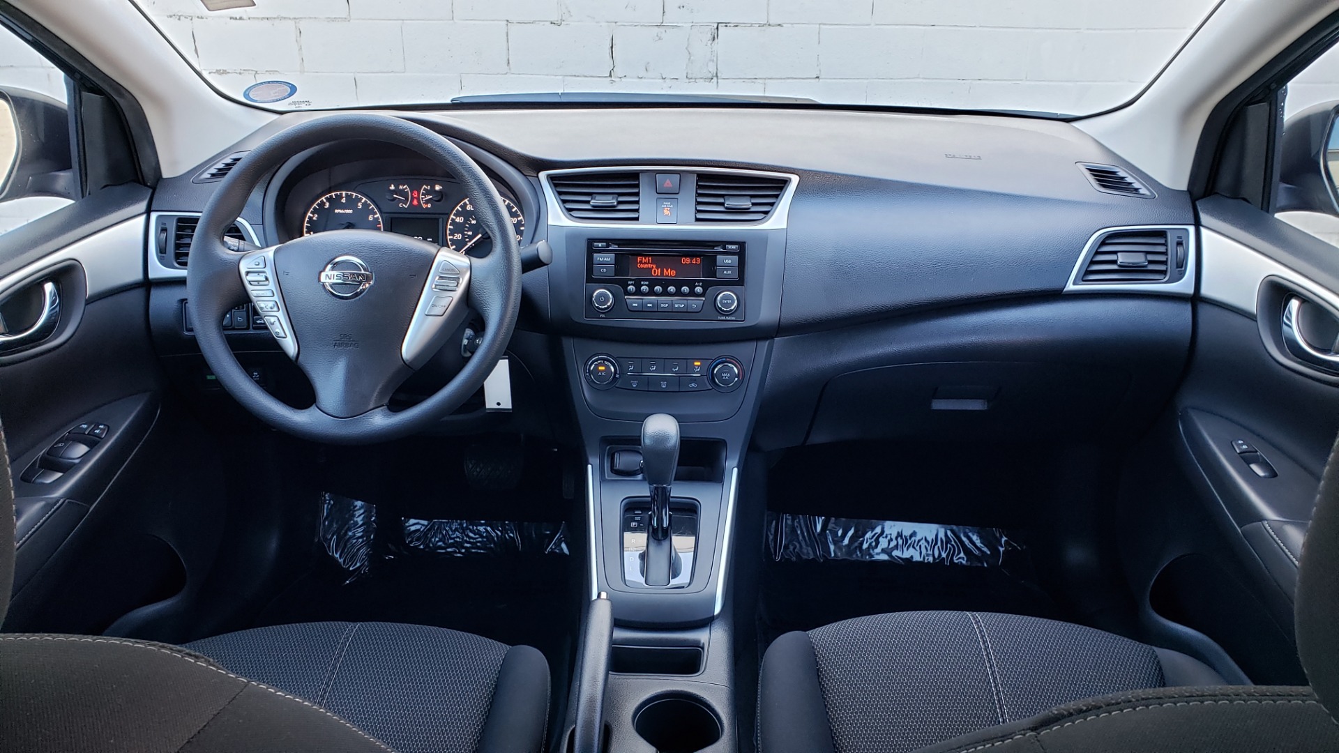 Used 2016 Nissan SENTRA S / FWD / CVT AUTO TRANS / 4-CYL / VERY CLEAN! for sale Sold at Formula Imports in Charlotte NC 28227 62