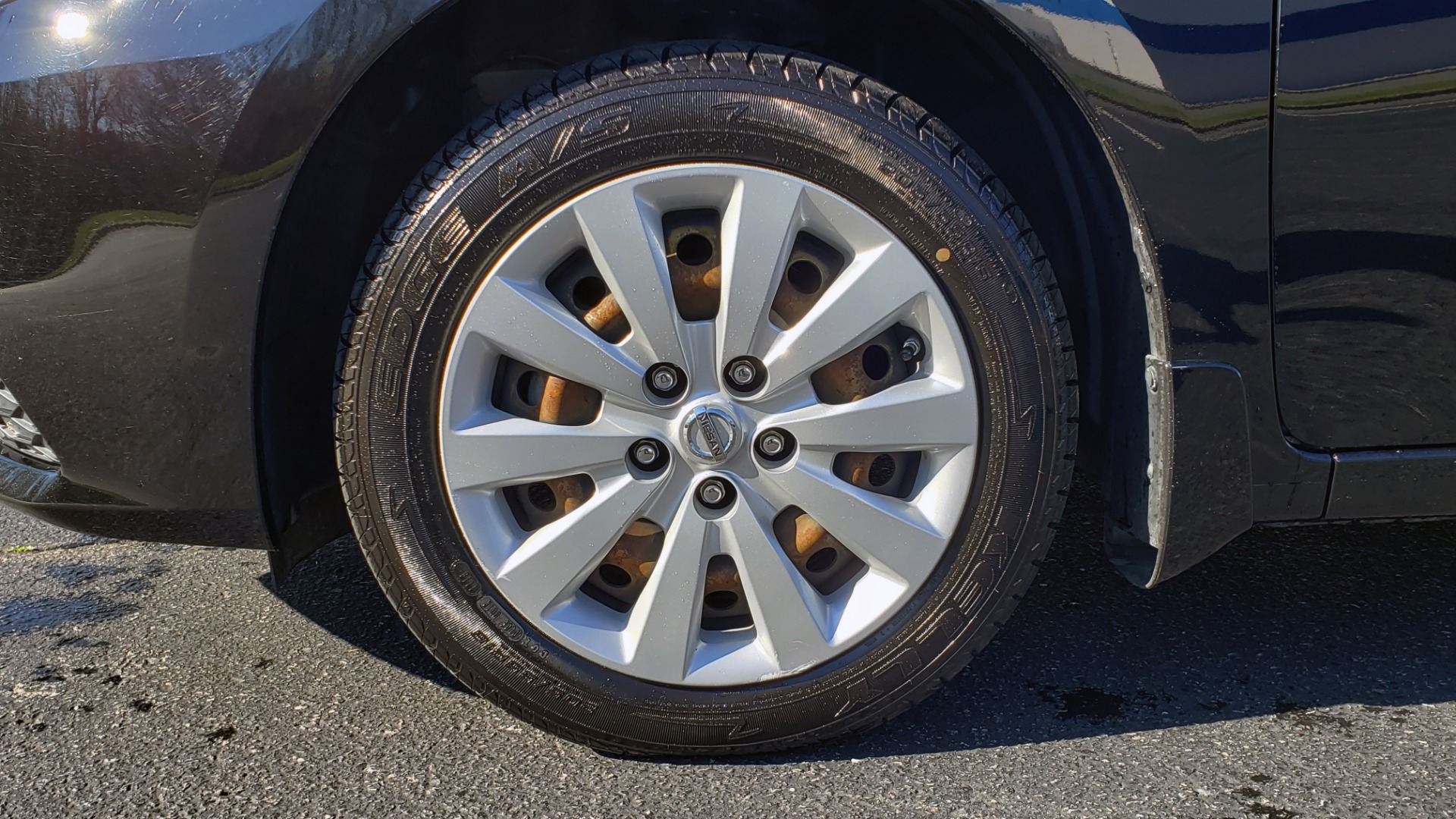 Used 2016 Nissan SENTRA S / FWD / CVT AUTO TRANS / 4-CYL / VERY CLEAN! for sale Sold at Formula Imports in Charlotte NC 28227 63