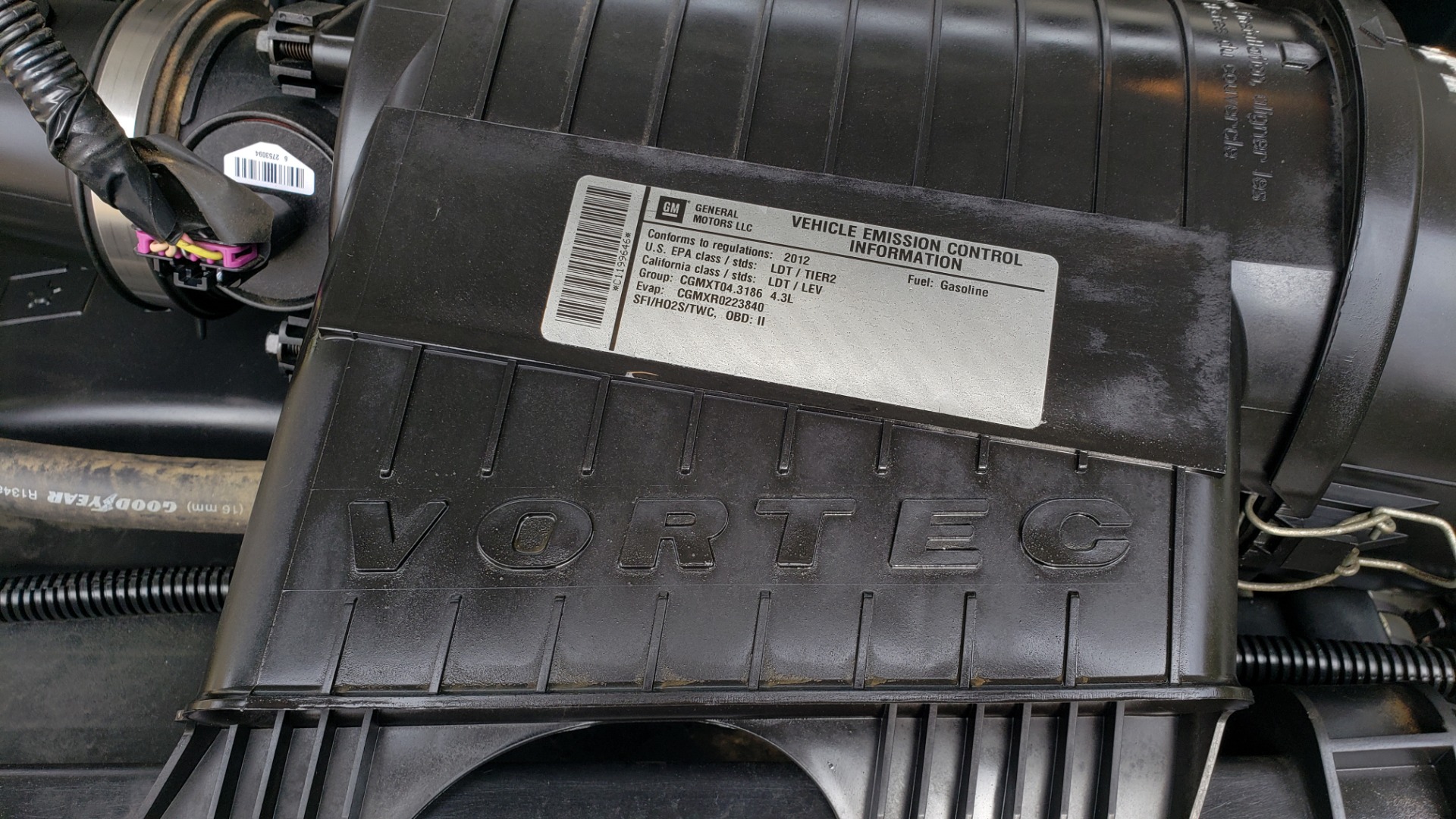 Used 2012 Chevrolet EXPRESS CARGO VAN V6 / AUTO RWD / ROOF RACK / STORAGE RACKS for sale Sold at Formula Imports in Charlotte NC 28227 46