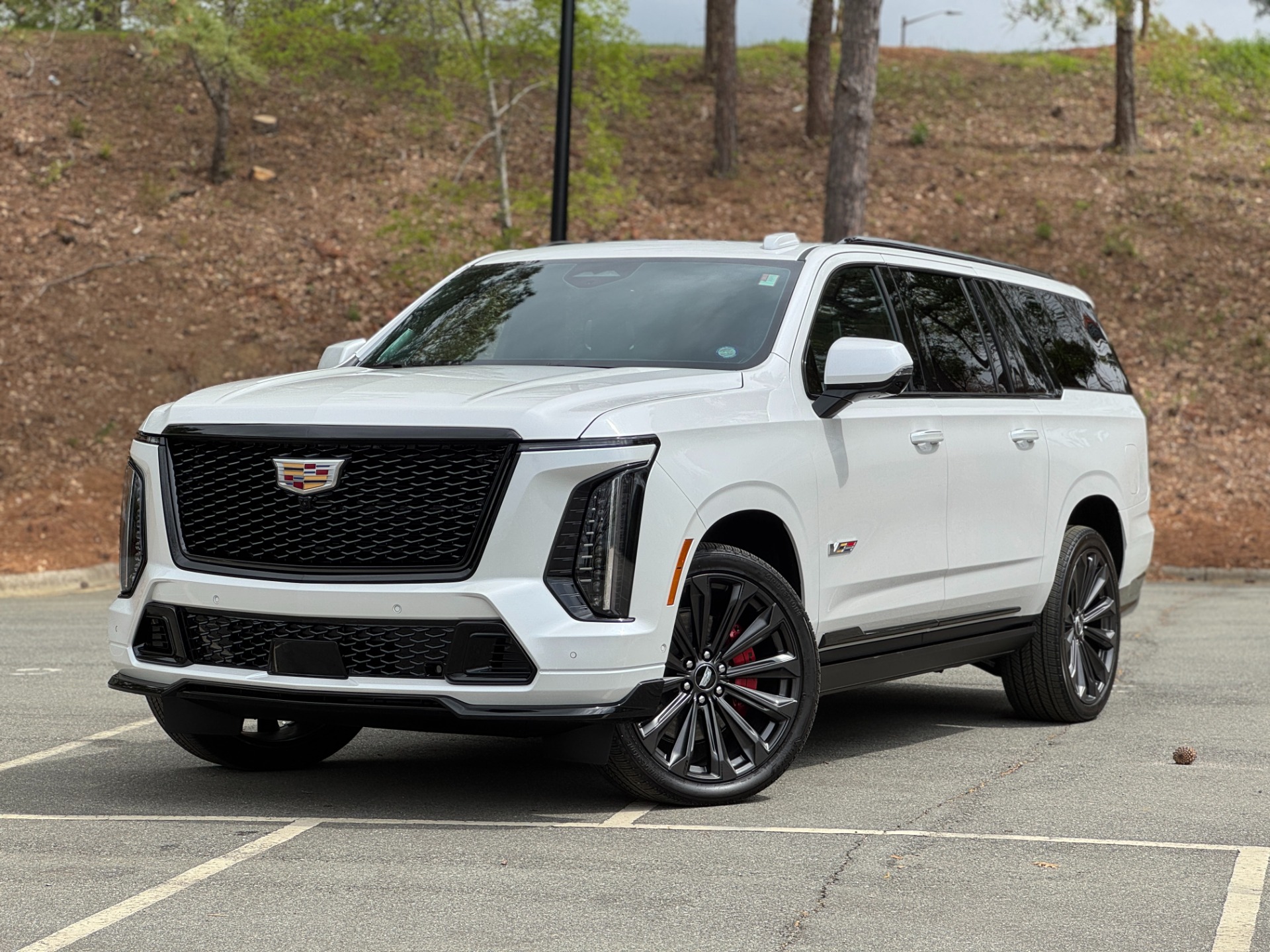 Used 2025 Cadillac Escalade ESV AWD V-Series V8 SUPERCHARGED / SUPERCRUISE / NIGHT VISION for sale Sold at Formula Imports in Charlotte NC 28227 1