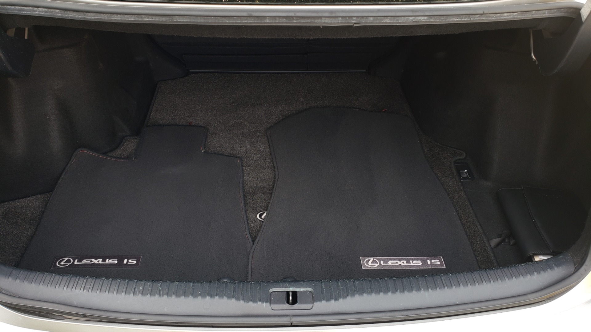 Used 2016 Lexus IS 200T F-SPORT / BSM / SUNROOF / VENTILATED SEATS / REARVIEW for sale Sold at Formula Imports in Charlotte NC 28227 15