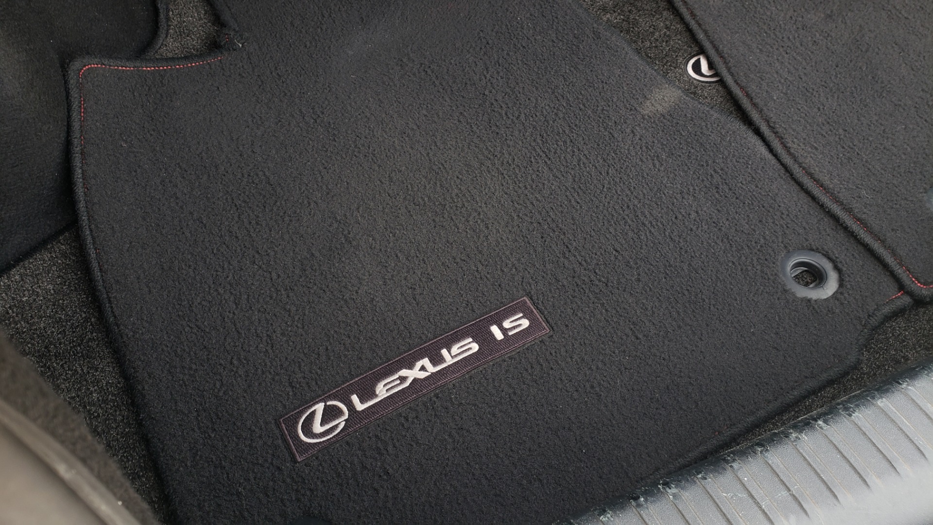 Used 2016 Lexus IS 200T F-SPORT / BSM / SUNROOF / VENTILATED SEATS / REARVIEW for sale Sold at Formula Imports in Charlotte NC 28227 16