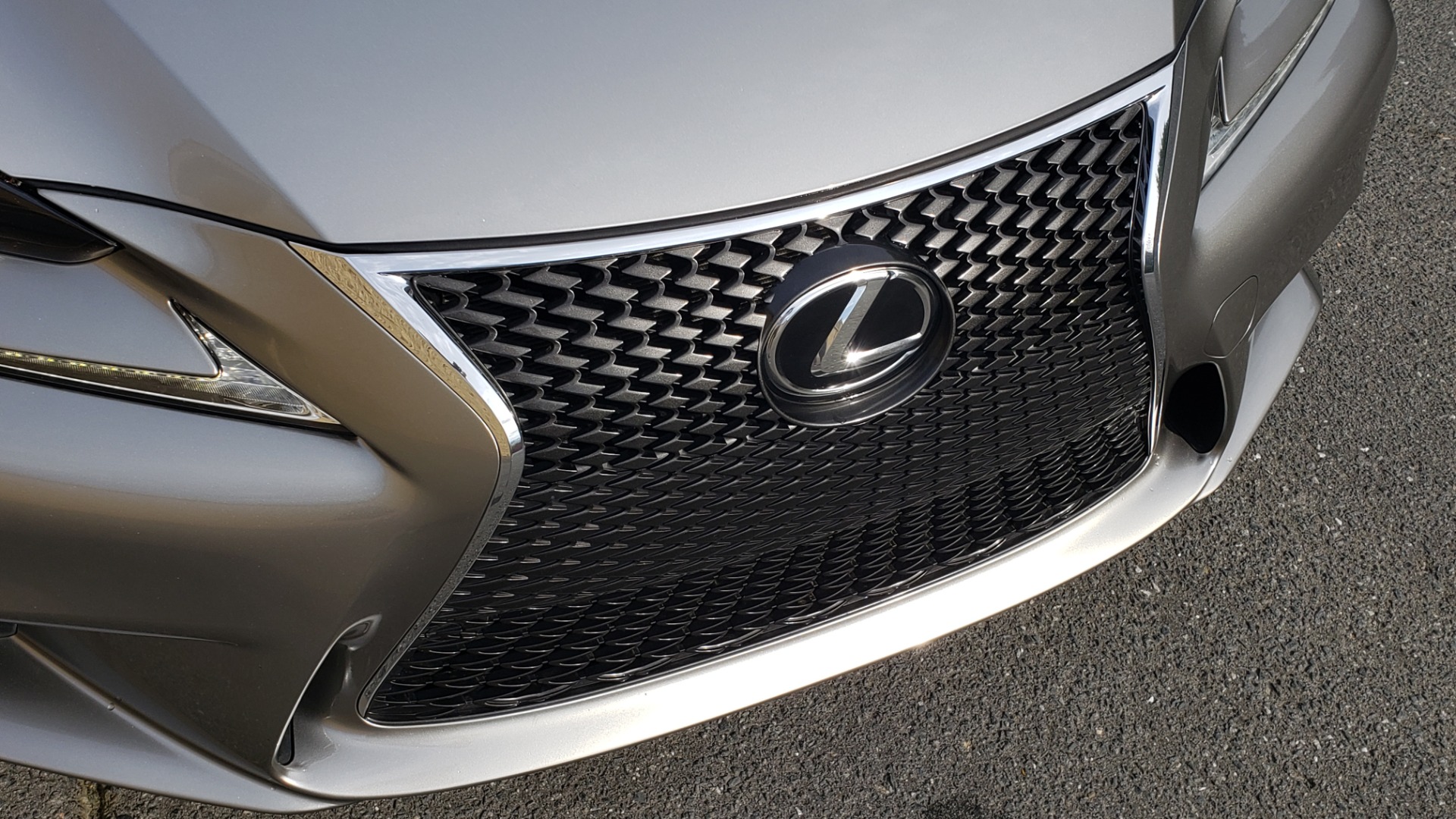 Used 2016 Lexus IS 200T F-SPORT / BSM / SUNROOF / VENTILATED SEATS / REARVIEW for sale Sold at Formula Imports in Charlotte NC 28227 23