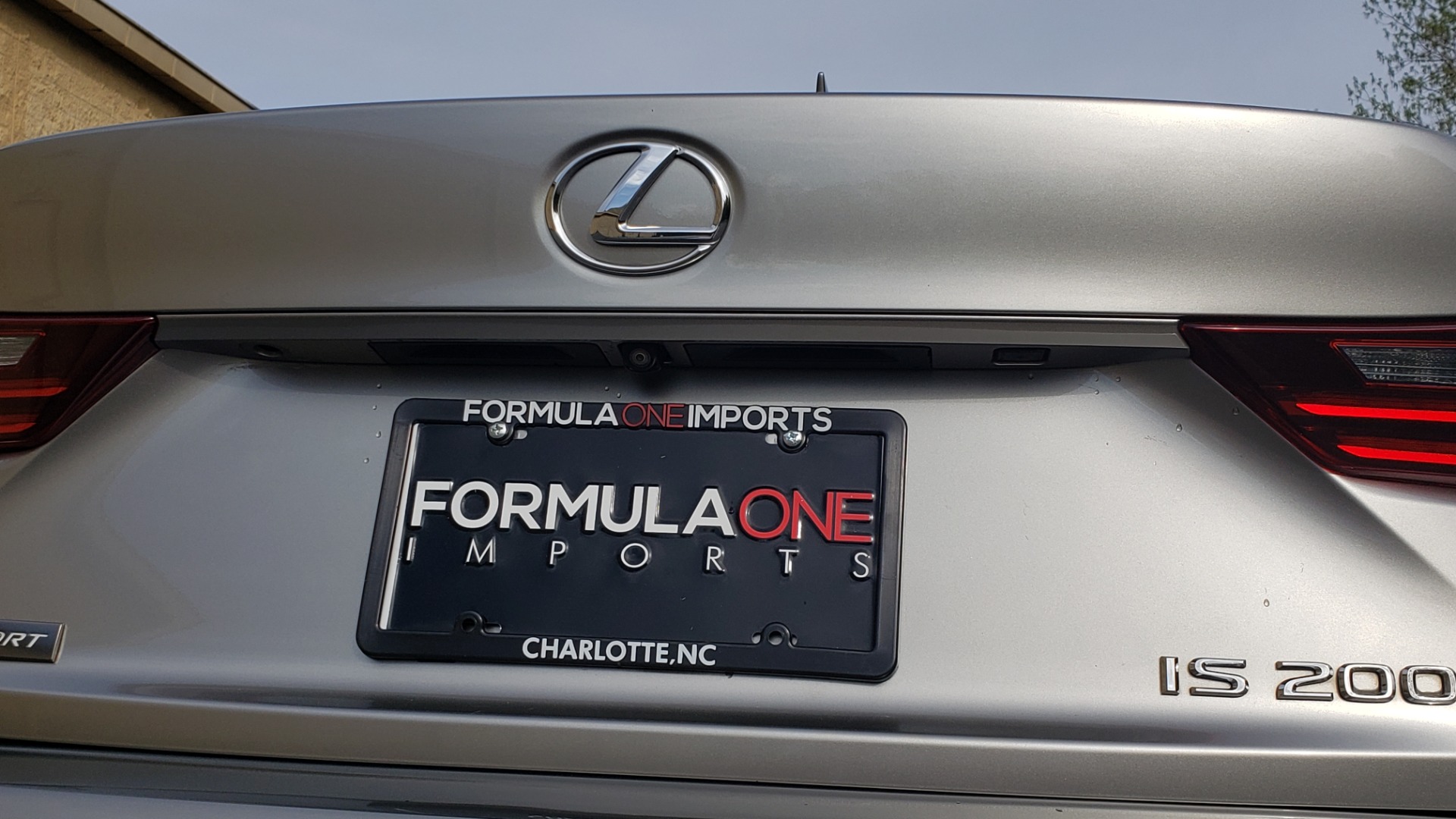 Used 2016 Lexus IS 200T F-SPORT / BSM / SUNROOF / VENTILATED SEATS / REARVIEW for sale Sold at Formula Imports in Charlotte NC 28227 30