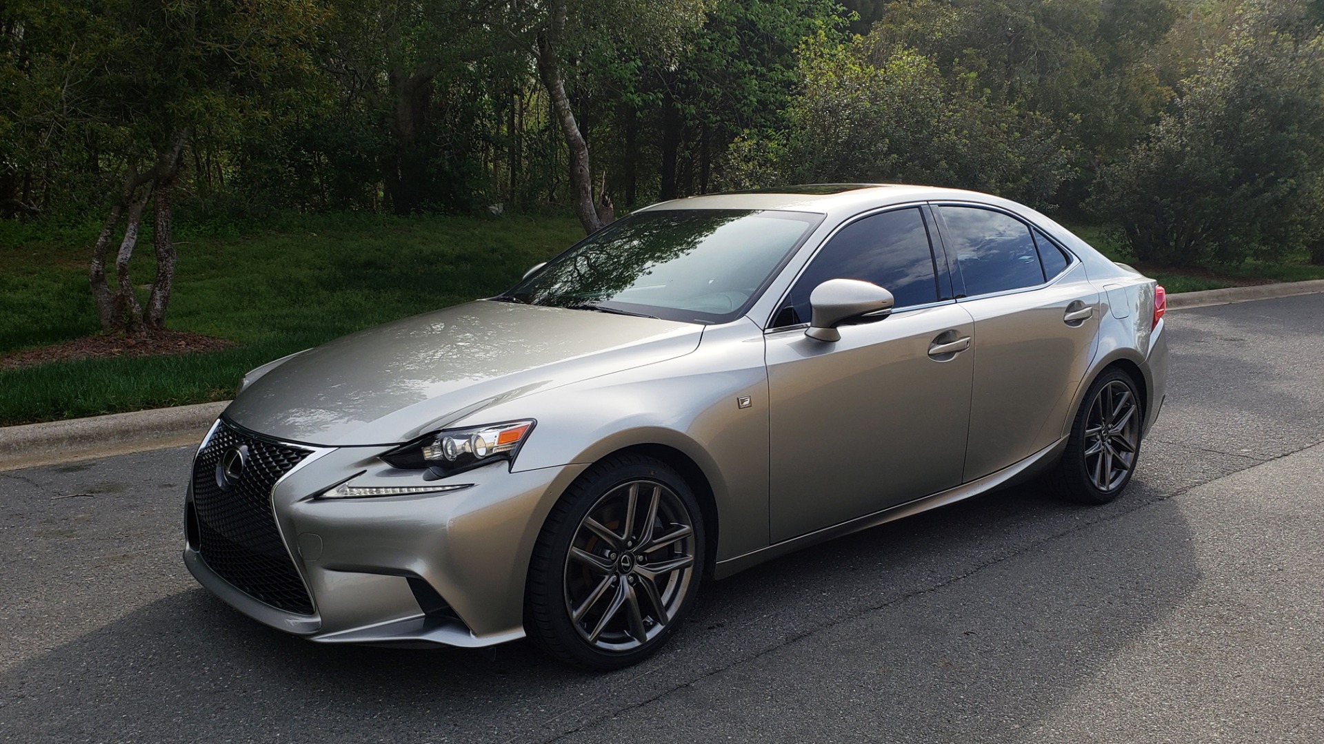 Used 2016 Lexus IS 200T F-SPORT / BSM / SUNROOF / VENTILATED SEATS / REARVIEW for sale Sold at Formula Imports in Charlotte NC 28227 1