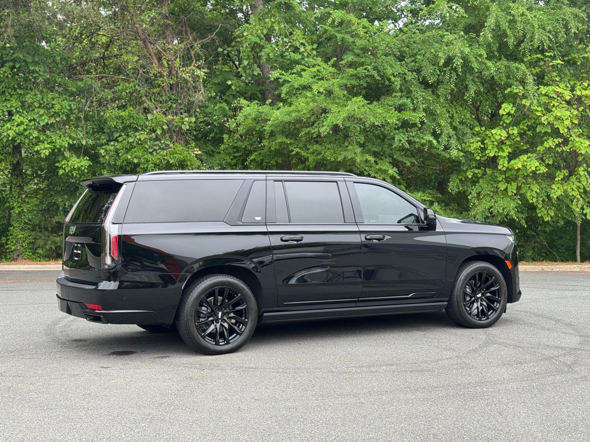 2024 Cadillac Escalade ESV Sport Platinum photo 13
